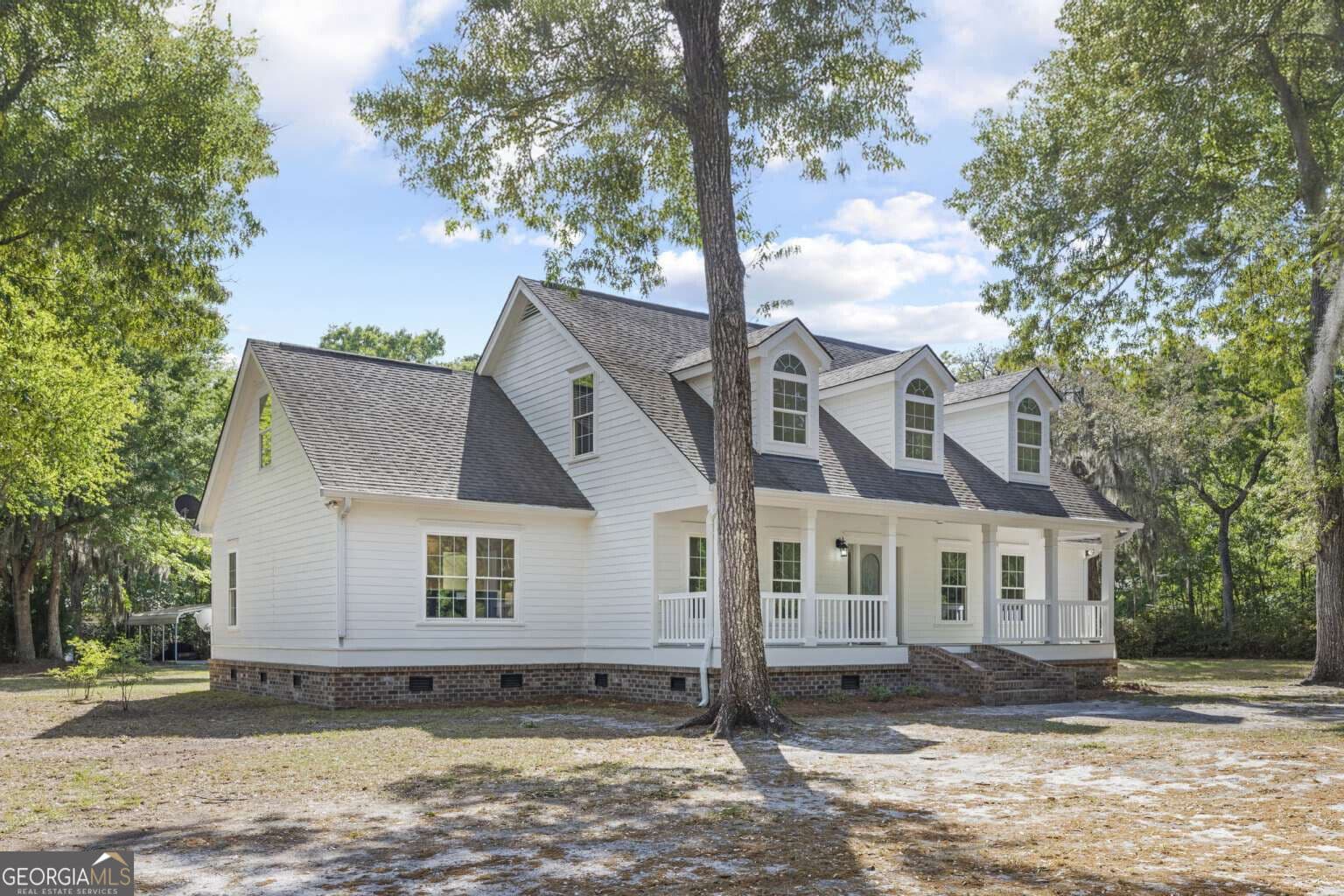 5 bedroom, 3 bathroom, 3,573 sq ft single family residence under contract at 691 Kings Road, Midway, GA 31320 — photo 5