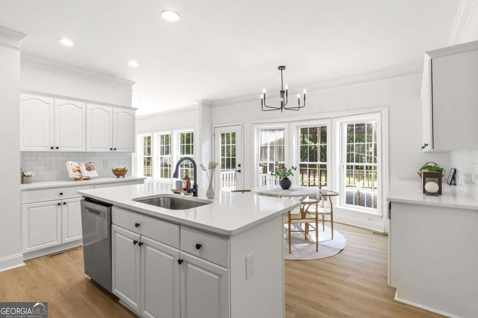 5 bedroom, 3 bathroom, 3,573 sq ft single family residence under contract at 691 Kings Road, Midway, GA 31320 — photo 10