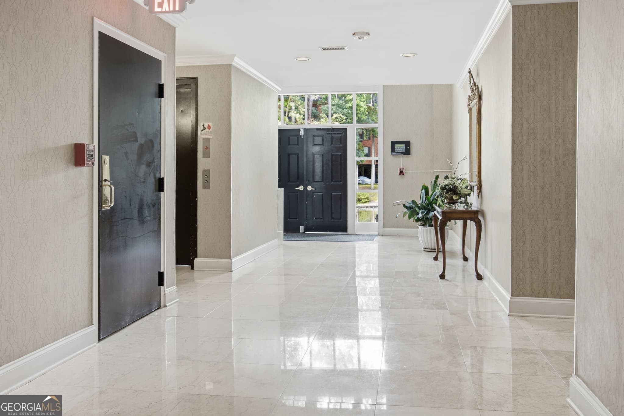2 bedroom, 2 bathroom, 1,462 sq ft condominium for rent at 23117 Plantation Drive 117, Atlanta, GA 30324 for $2,650 a month — photo 5