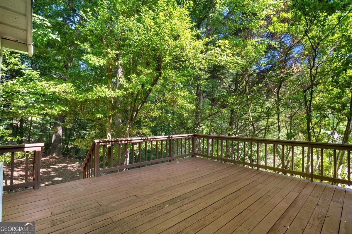 4 bedroom, 3.5 bathroom, 3,153 sq ft single family residence for sale at 1143 Byrnwyck Road, Brookhaven, GA 30319 — photo 4