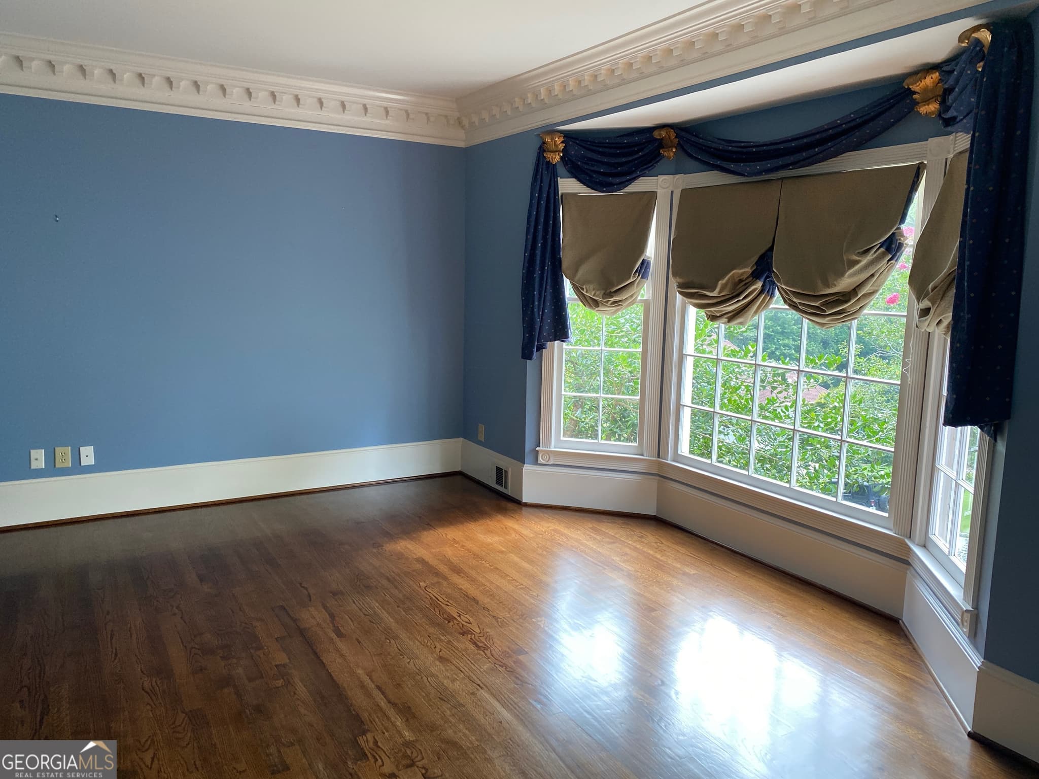 4 bedroom, 3.5 bathroom, 3,153 sq ft single family residence for sale at 1143 Byrnwyck Road, Brookhaven, GA 30319 — photo 8