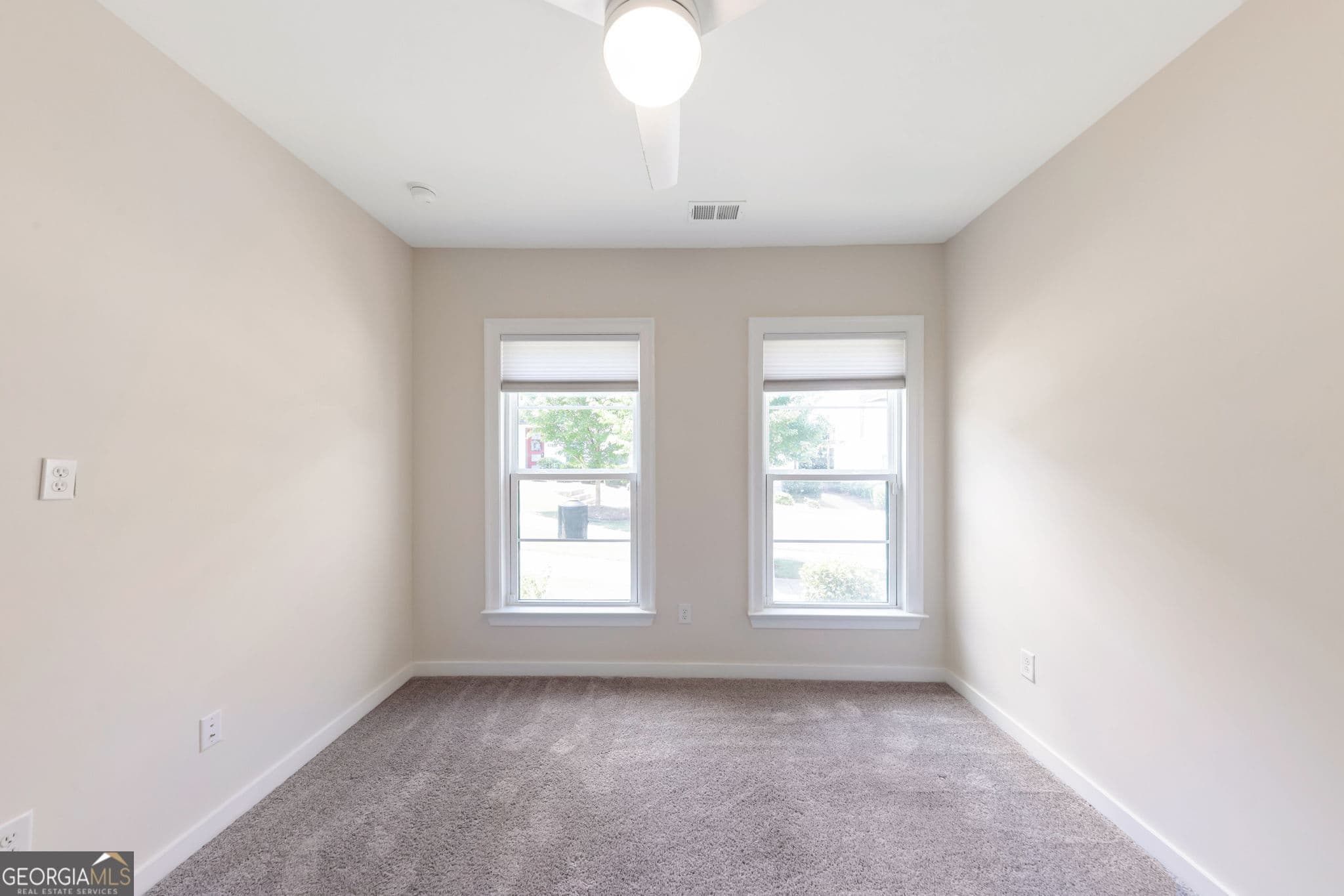 3 bedroom, 3.5 bathroom, 2,500 sq ft townhouse for rent at 2130 Holtz Lane, Atlanta, GA 30318 for $3,350 a month — photo 6