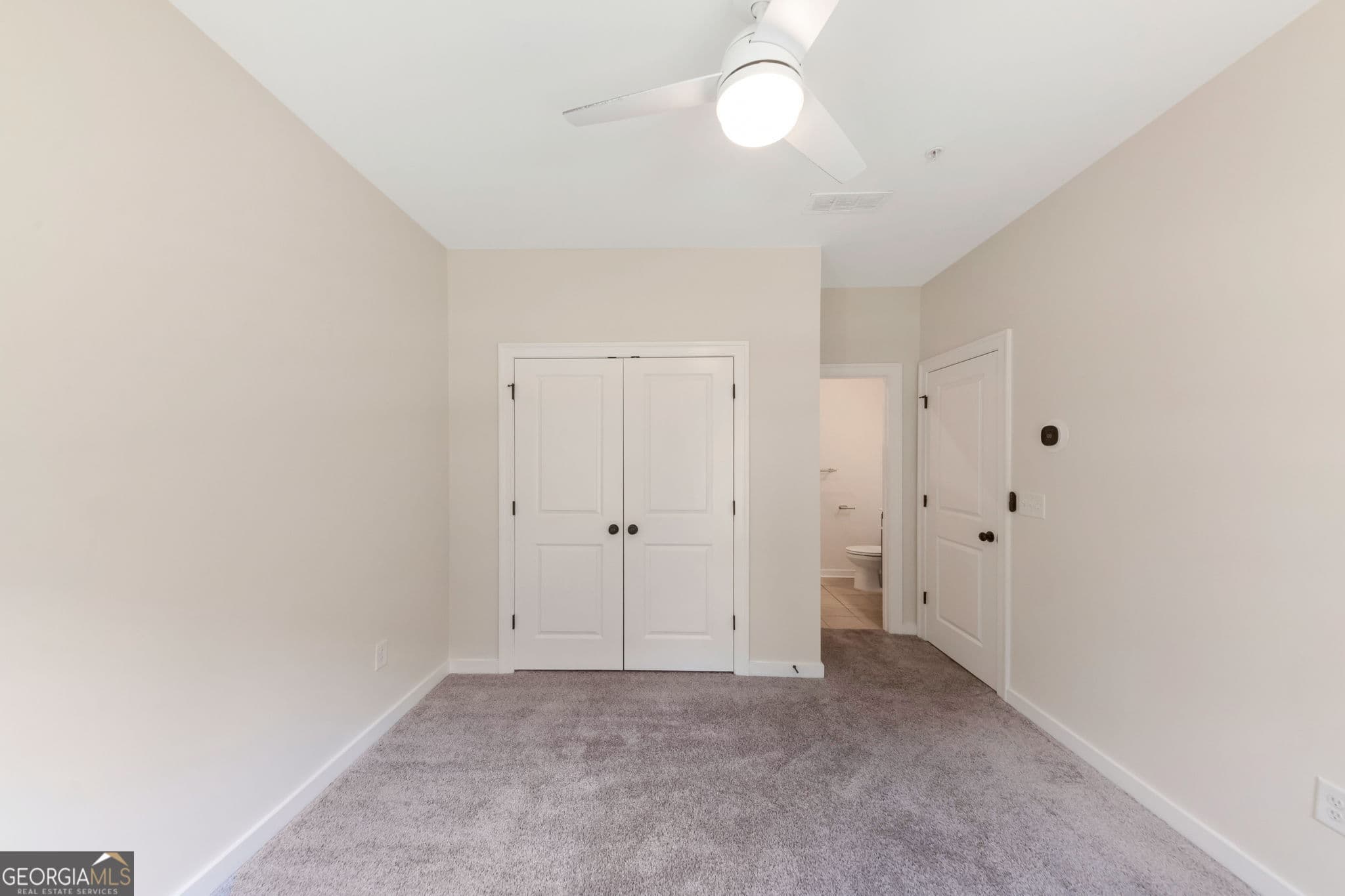 3 bedroom, 3.5 bathroom, 2,500 sq ft townhouse for rent at 2130 Holtz Lane, Atlanta, GA 30318 for $3,350 a month — photo 7