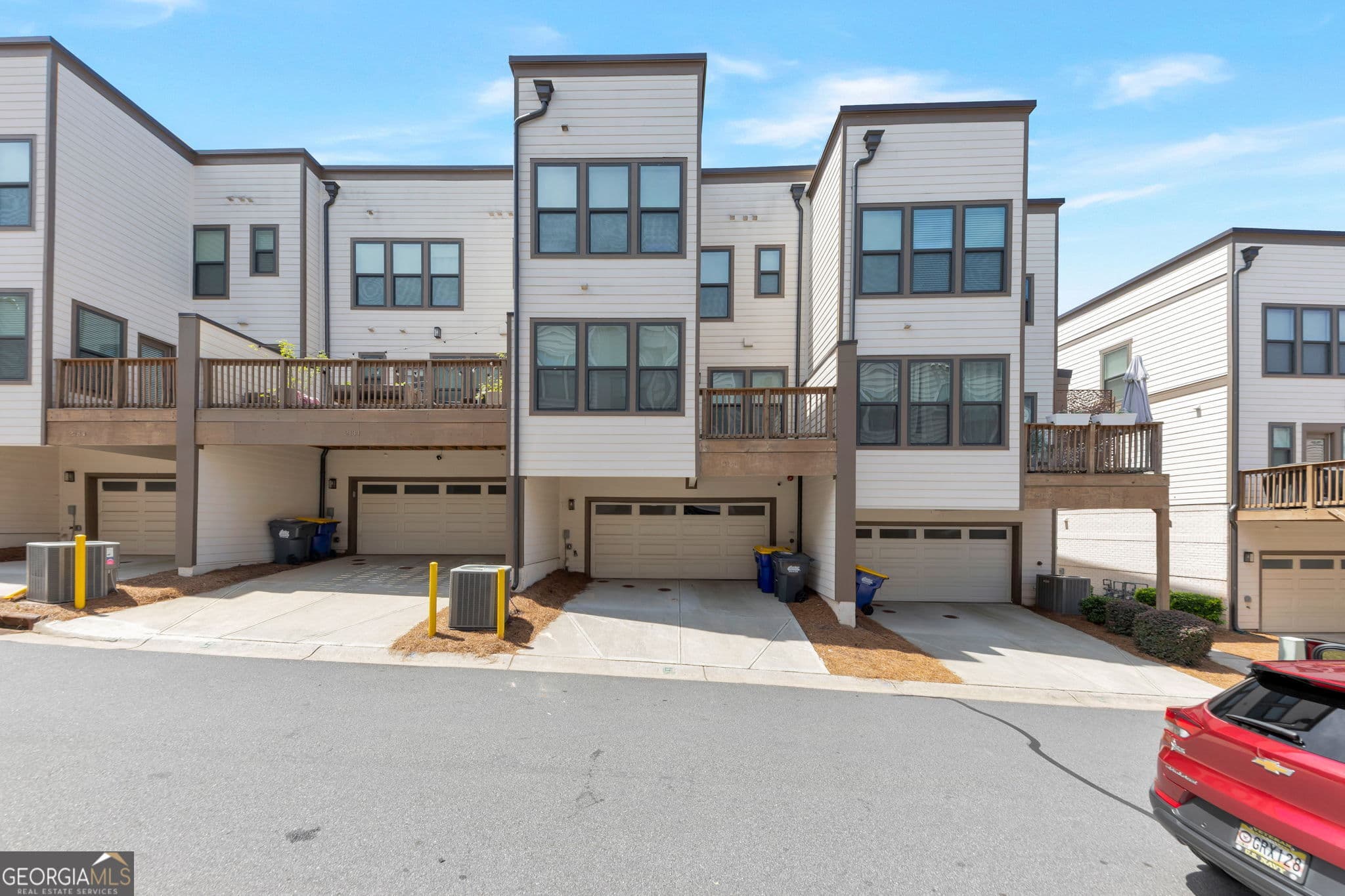 3 bedroom, 3.5 bathroom, 2,500 sq ft townhouse for rent at 2130 Holtz Lane, Atlanta, GA 30318 for $3,350 a month — photo 1 of 40