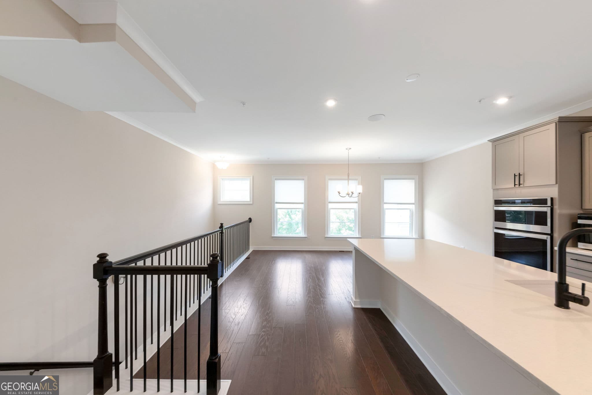 3 bedroom, 3.5 bathroom, 2,500 sq ft townhouse for rent at 2130 Holtz Lane, Atlanta, GA 30318 for $3,350 a month — photo 10