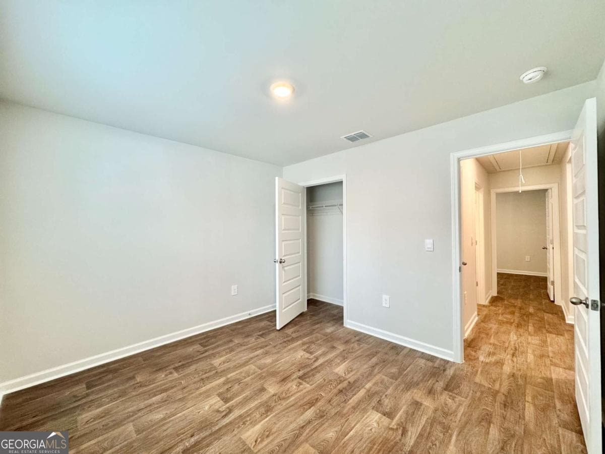 3 bedroom, 2 bathroom, 1,615 sq ft single family residence for sale at 38 Autumns Wood Drive, Brunswick, GA 31525 — photo 5