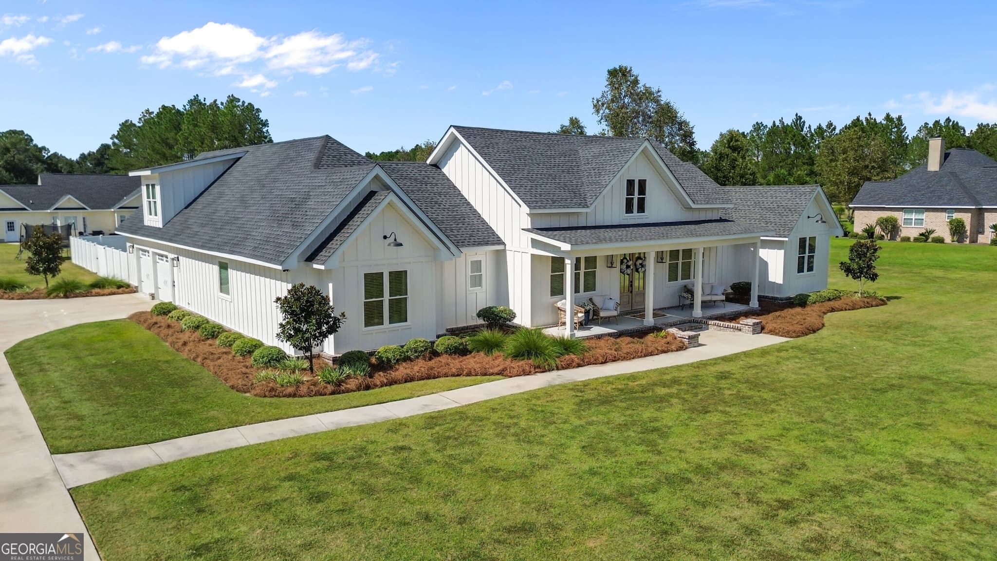 4 bedroom, 3.5 bathroom, 2,849 sq ft single family residence under contract at 59 Margaret Boykin Road, Odum, GA 31555 — photo 2