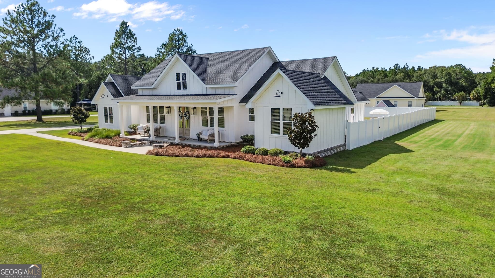 4 bedroom, 3.5 bathroom, 2,849 sq ft single family residence under contract at 59 Margaret Boykin Road, Odum, GA 31555 — photo 3