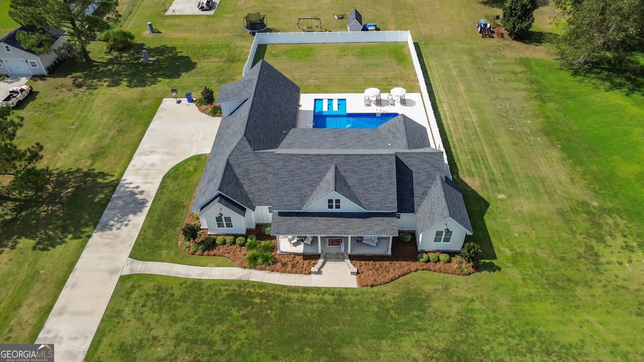 4 bedroom, 3.5 bathroom, 2,849 sq ft single family residence under contract at 59 Margaret Boykin Road, Odum, GA 31555 — photo 4