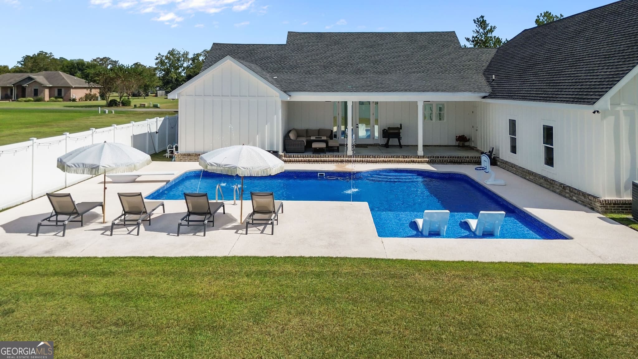 4 bedroom, 3.5 bathroom, 2,849 sq ft single family residence under contract at 59 Margaret Boykin Road, Odum, GA 31555 — photo 8