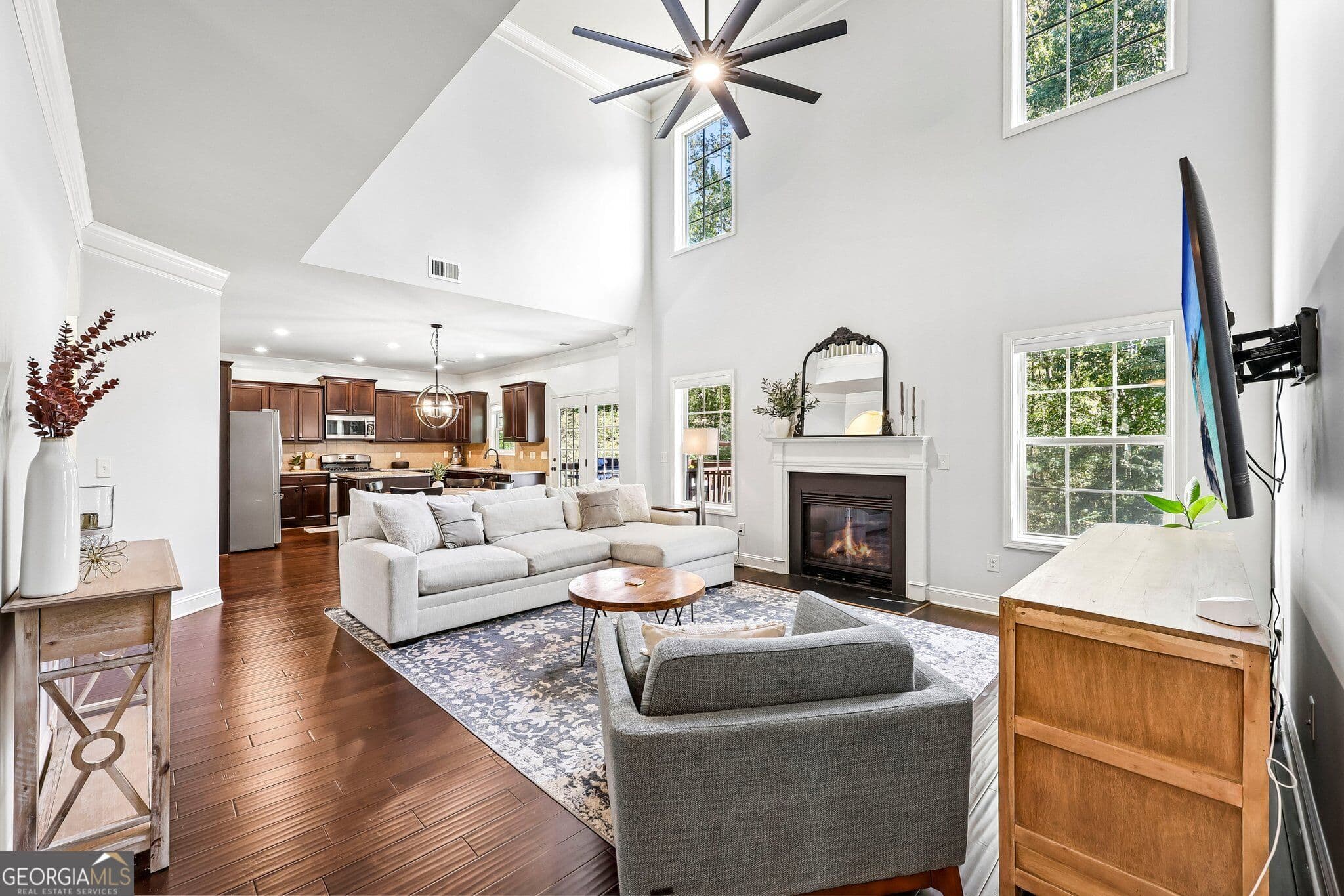 4 bedroom, 3.5 bathroom, 3,273 sq ft single family residence for sale at 1102 Forest Creek Drive, Canton, GA 30115 — photo 8