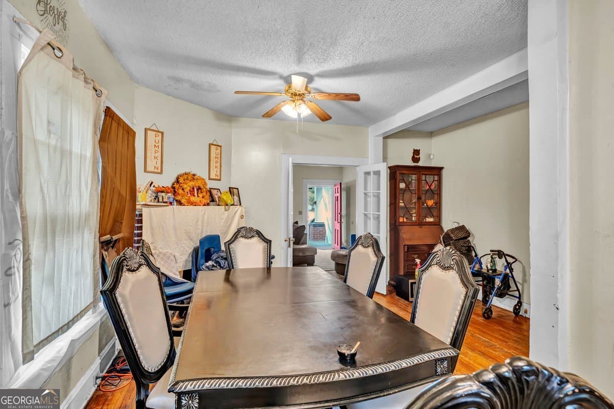 3 bedroom, 1 bathroom, 1,334 sq ft single family residence for sale at 610 E 15th Avenue, Cordele, GA 31015 — photo 5