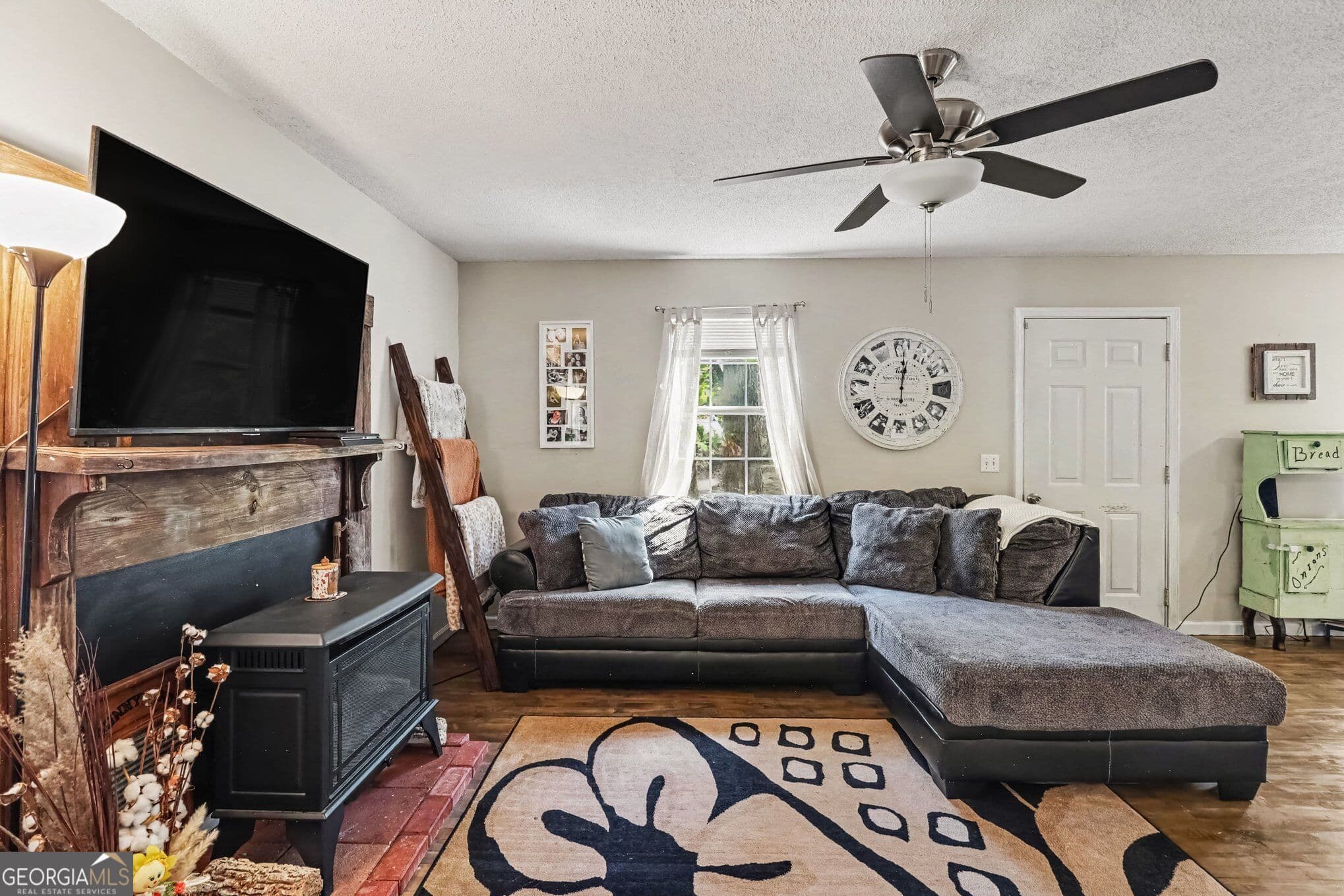 2 bedroom, 2 bathroom, 1,152 sq ft single family residence for sale at 641 Johnson Road, Adairsville, GA 30103 — photo 8