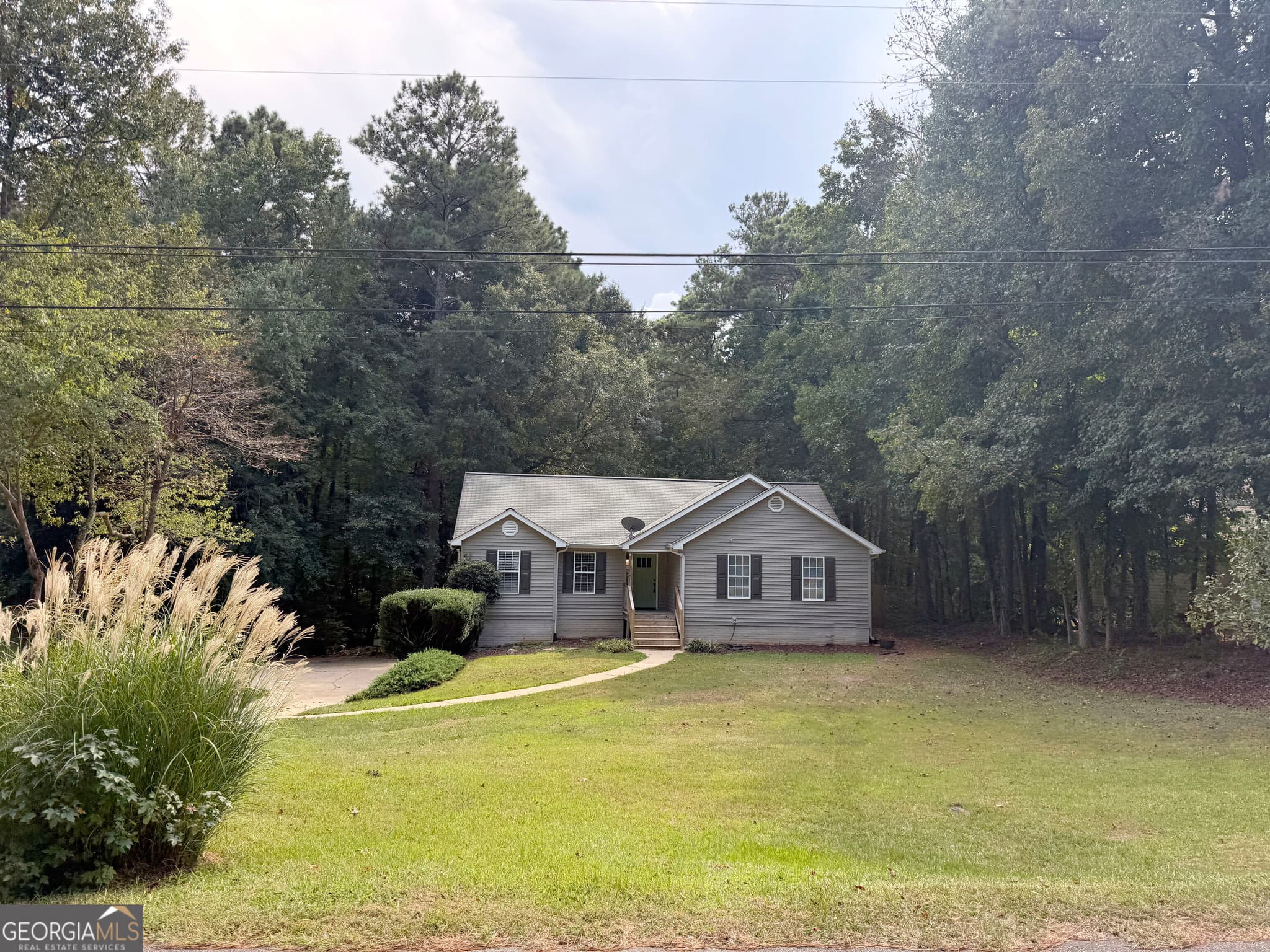 3 bedroom, 2 bathroom, 2,242 sq ft single family residence for sale at 244 Country Club Road, Newnan, GA 30263 — photo 2