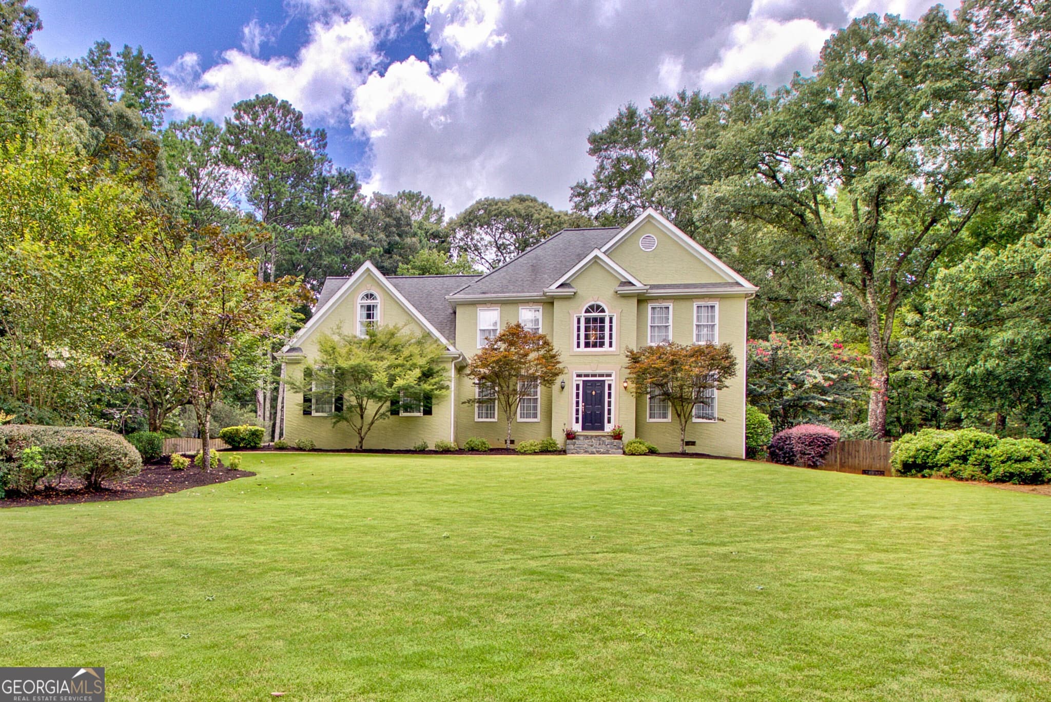 4 bedroom, 2.5 bathroom, 2,929 sq ft single family residence for sale at 105 Arlington Tr, Fayetteville, GA 30215 — photo 2