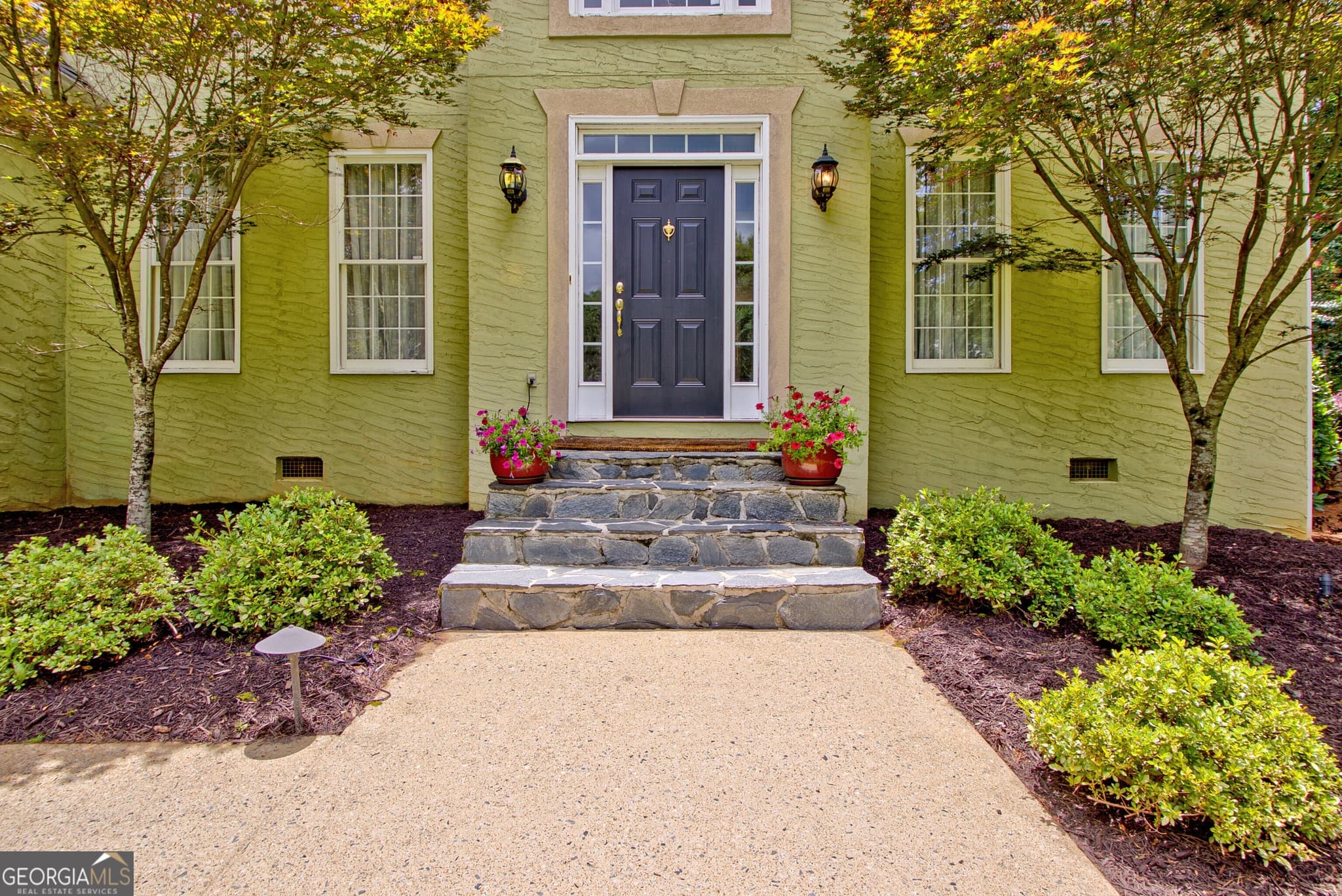 4 bedroom, 2.5 bathroom, 2,929 sq ft single family residence for sale at 105 Arlington Tr, Fayetteville, GA 30215 — photo 7