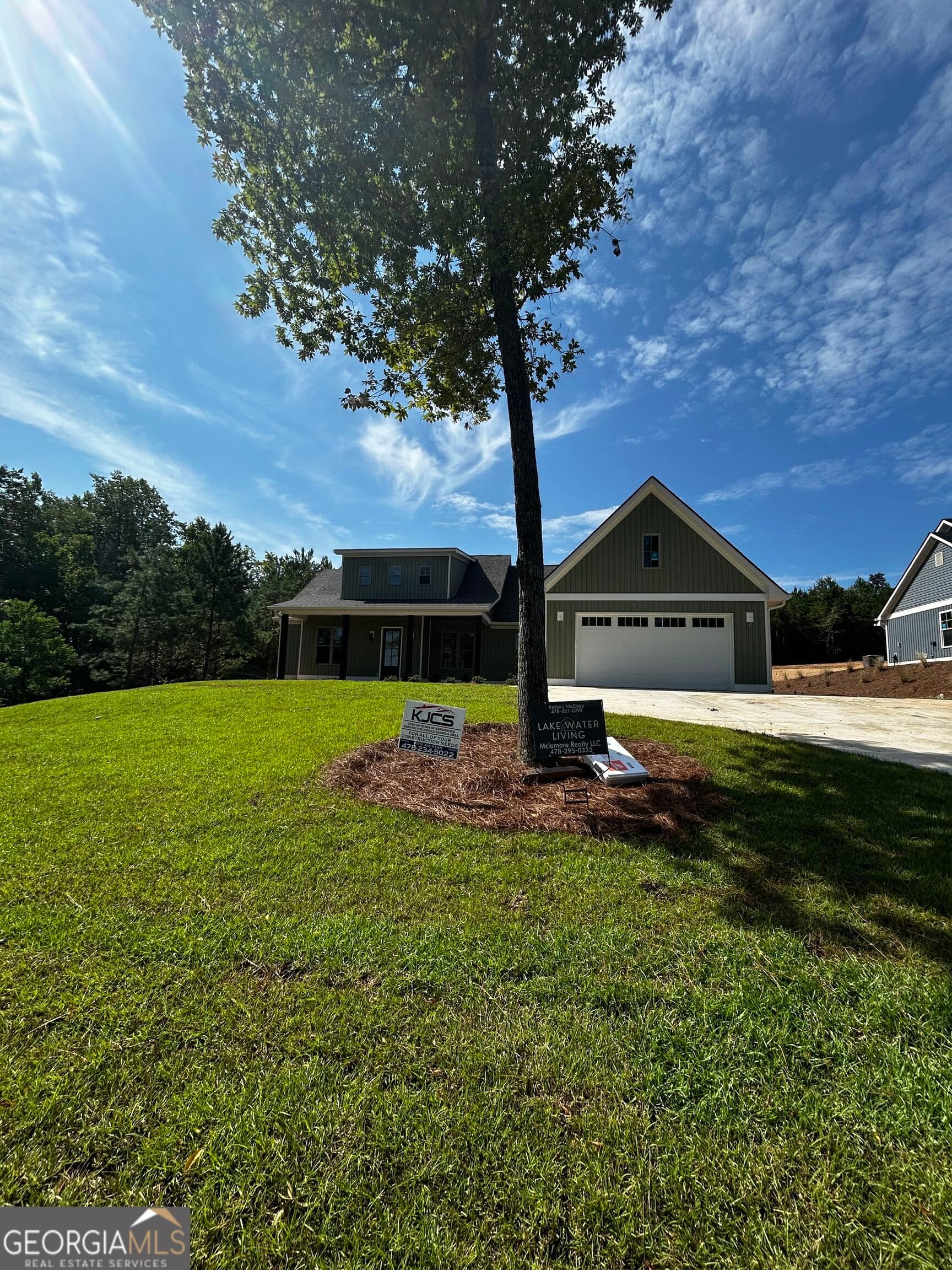 4 bedroom, 2.5 bathroom, 2,000 sq ft single family residence for sale at 324 West Lakeview, Milledgeville, GA 31061