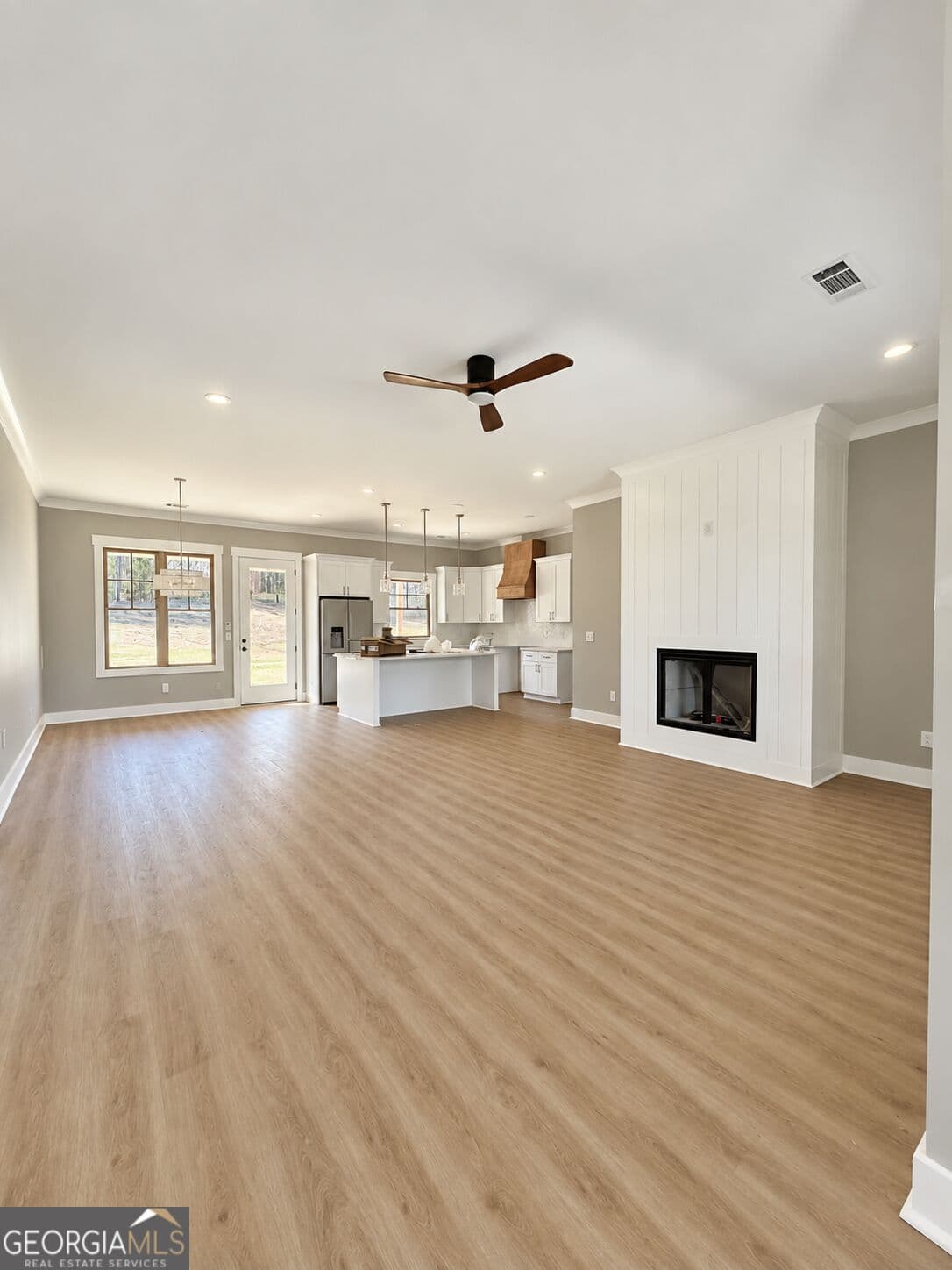 4 bedroom, 2.5 bathroom, 2,000 sq ft single family residence for sale at 324 West Lakeview, Milledgeville, GA 31061 — photo 5