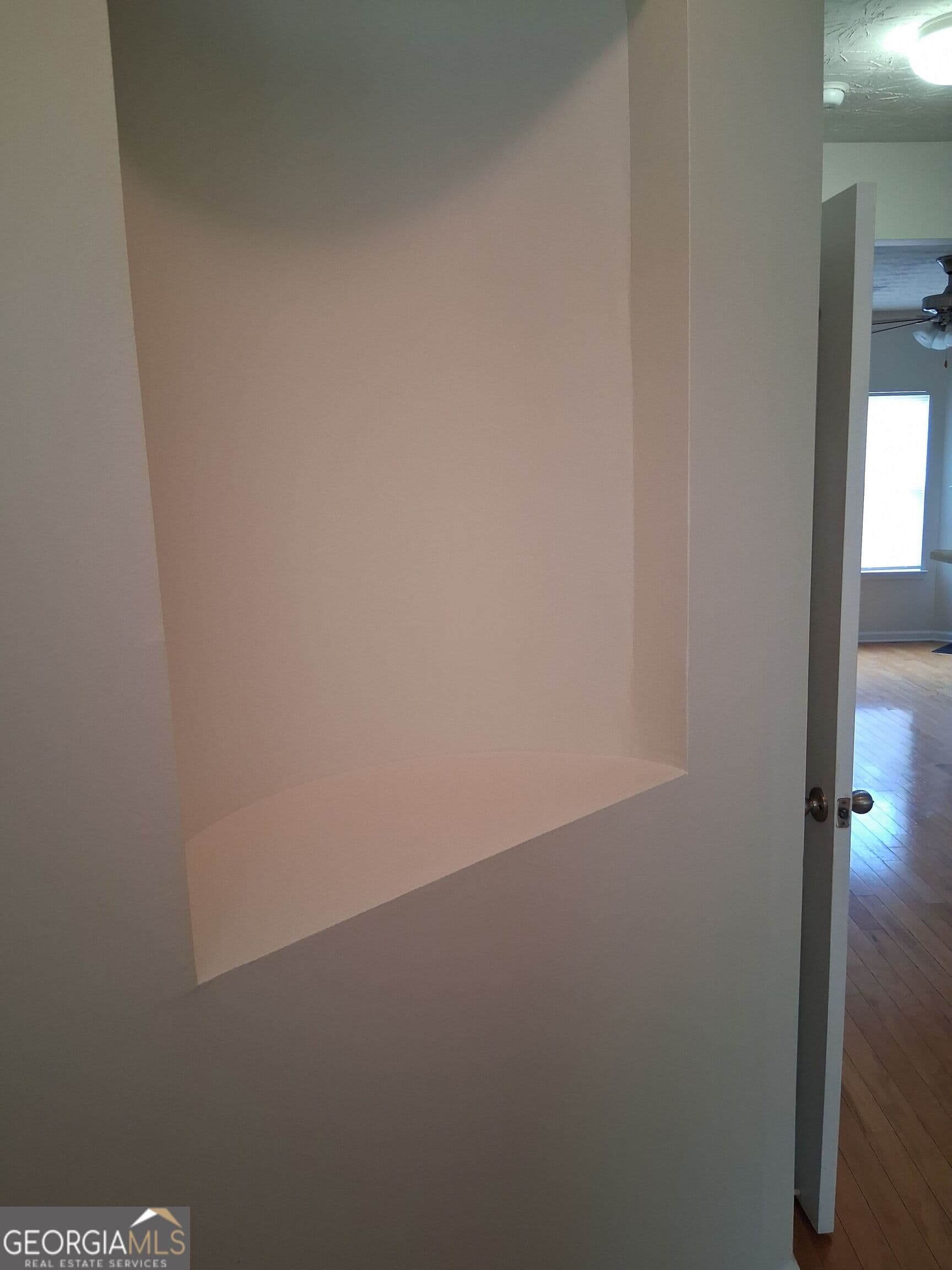 3 bedroom, 2.5 bathroom, 1,348 sq ft townhouse for rent at 6208 Ellenwood Drive, Rex, GA 30273 for $1,650 a month — photo 3