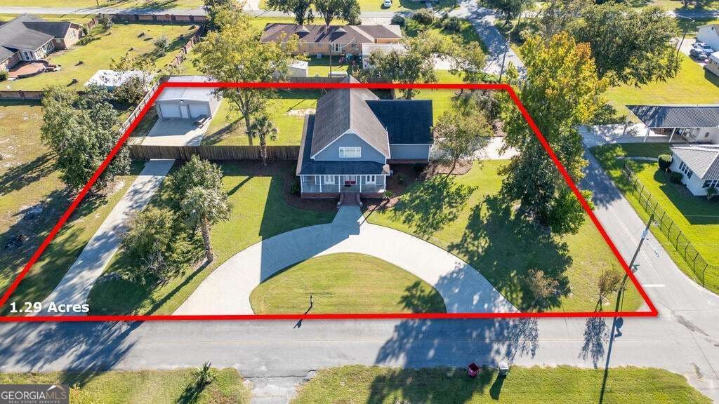2 bedroom, 3 bathroom, 1 sq ft single family residence for sale at 228 Plier, Baxley, GA 31513 — photo 2