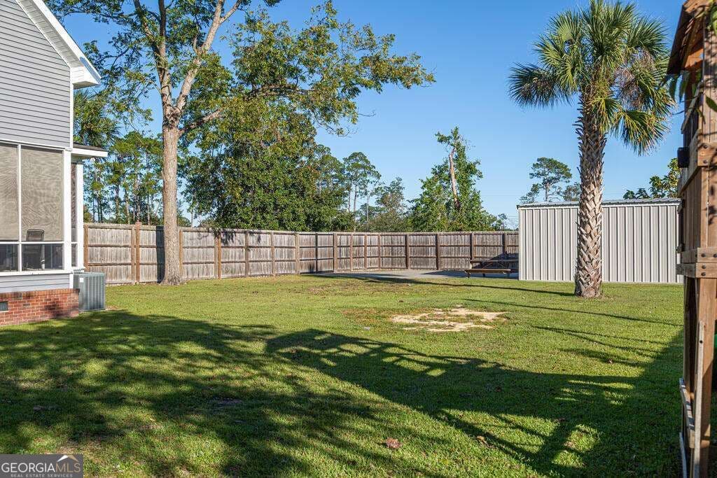 2 bedroom, 3 bathroom, 1 sq ft single family residence for sale at 228 Plier, Baxley, GA 31513 — photo 5