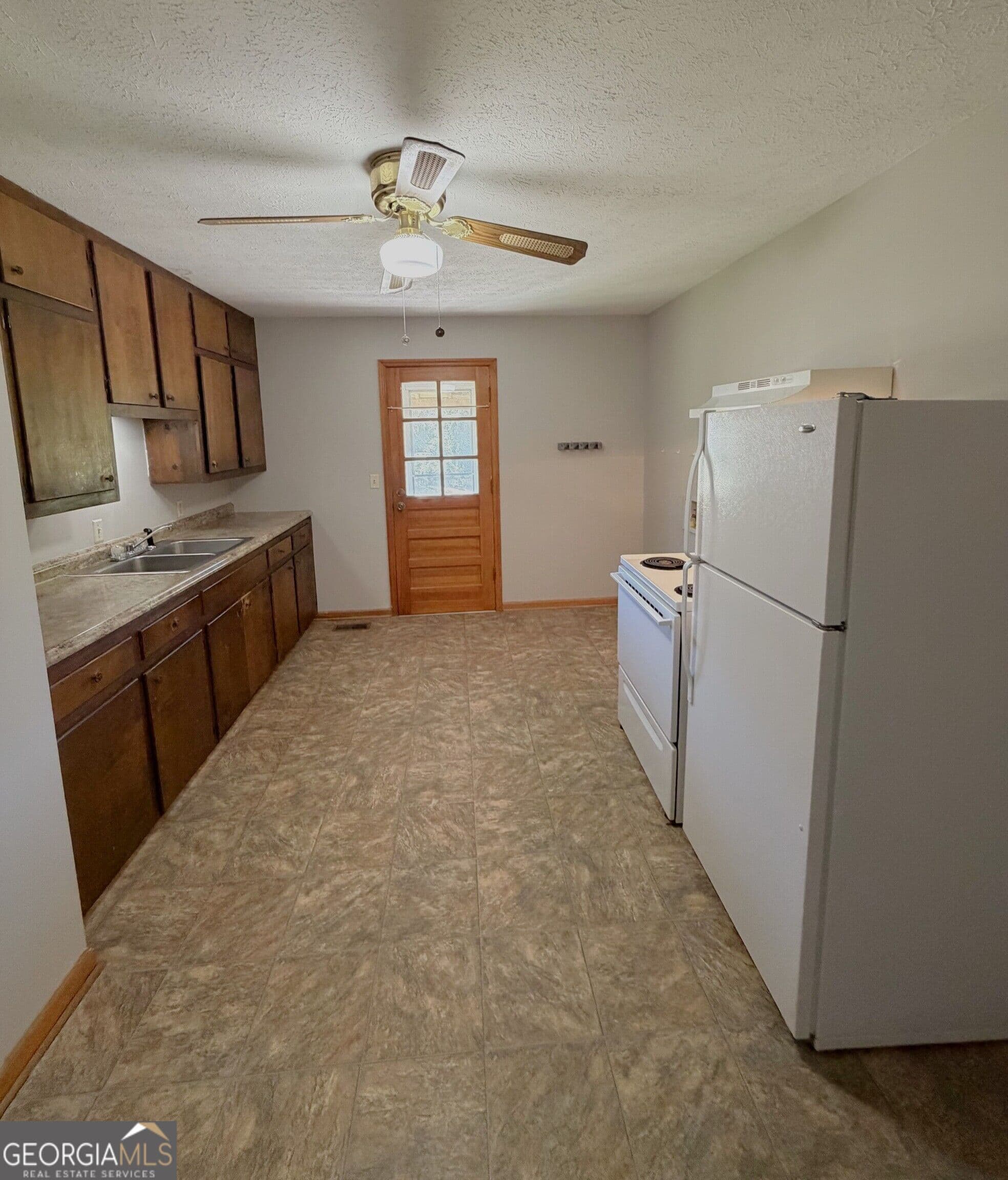 2 bedroom, 1 bathroom, 950 sq ft duplex for rent at 110 Bryan Street A, Bremen, GA 30110 for $1,015 a month — photo 6
