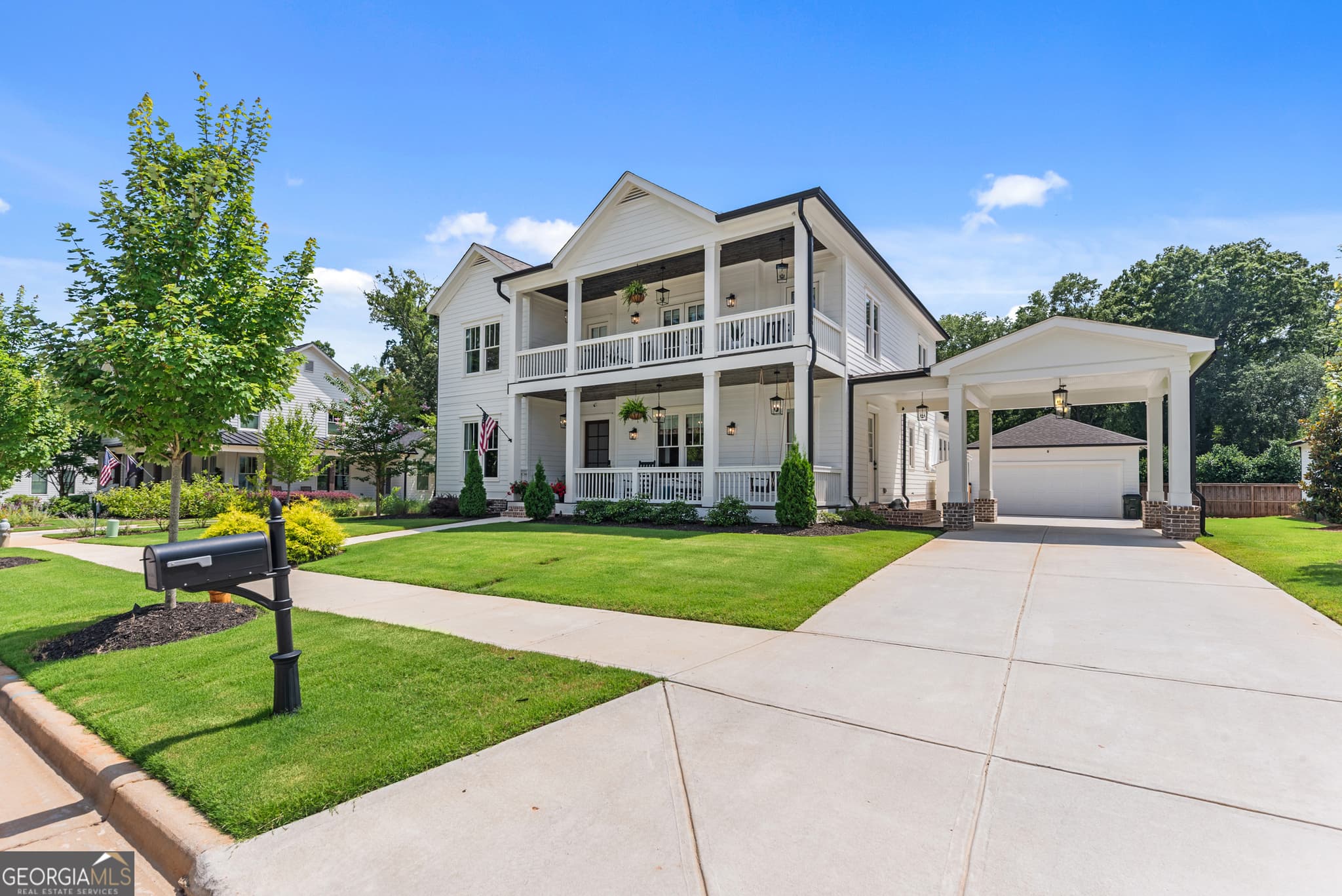 4 bedroom, 4.5 bathroom, 3,444 sq ft single family residence for sale at 661 Foster Park Lane, Madison, GA 30650 — photo 1 of 57