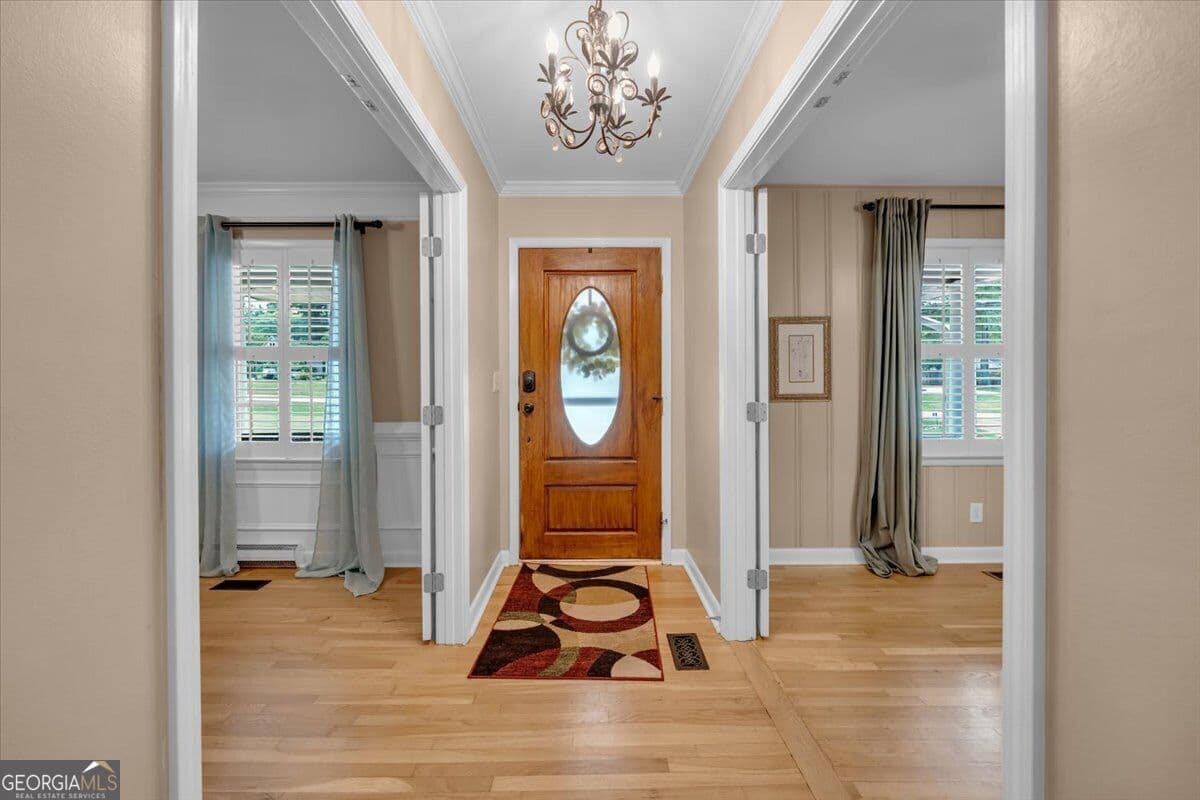 4 bedroom, 5.5 bathroom, 3,944 sq ft single family residence for sale at 919 Crawford Street, Madison, GA 30650 — photo 6