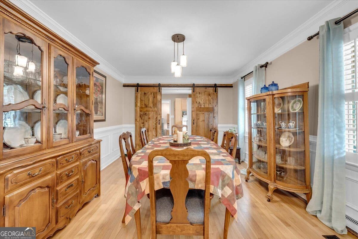 4 bedroom, 5.5 bathroom, 3,944 sq ft single family residence for sale at 919 Crawford Street, Madison, GA 30650 — photo 10