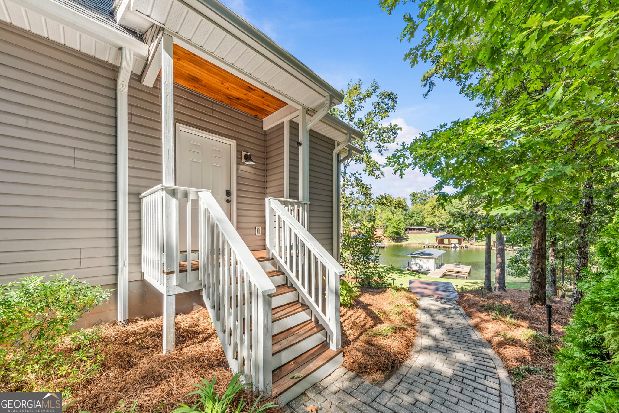3 bedroom, 2 bathroom, 1,924 sq ft single family residence for sale at 207 Poinsettia Place, Sparta, GA 31087 — photo 8