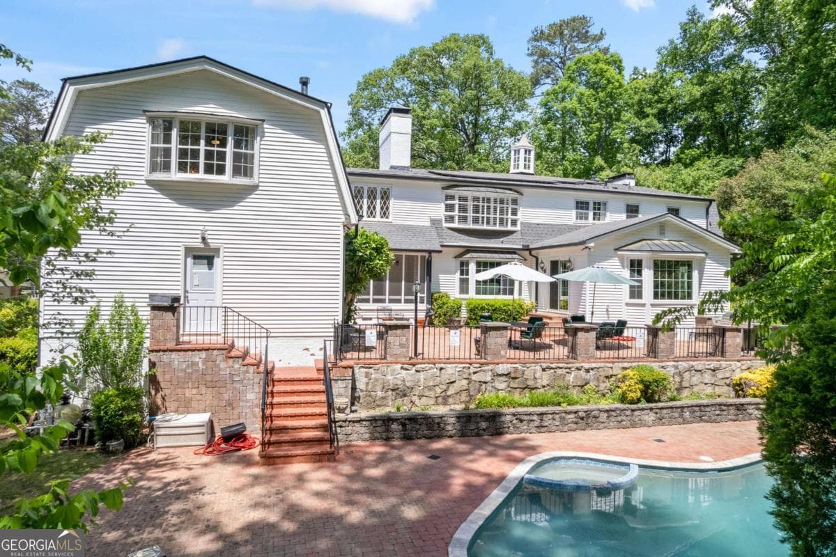 5 bedroom, 6 bathroom, 5,856 sq ft single family residence for sale at 4610 Orkney Lane, Atlanta, GA 30331 — photo 2