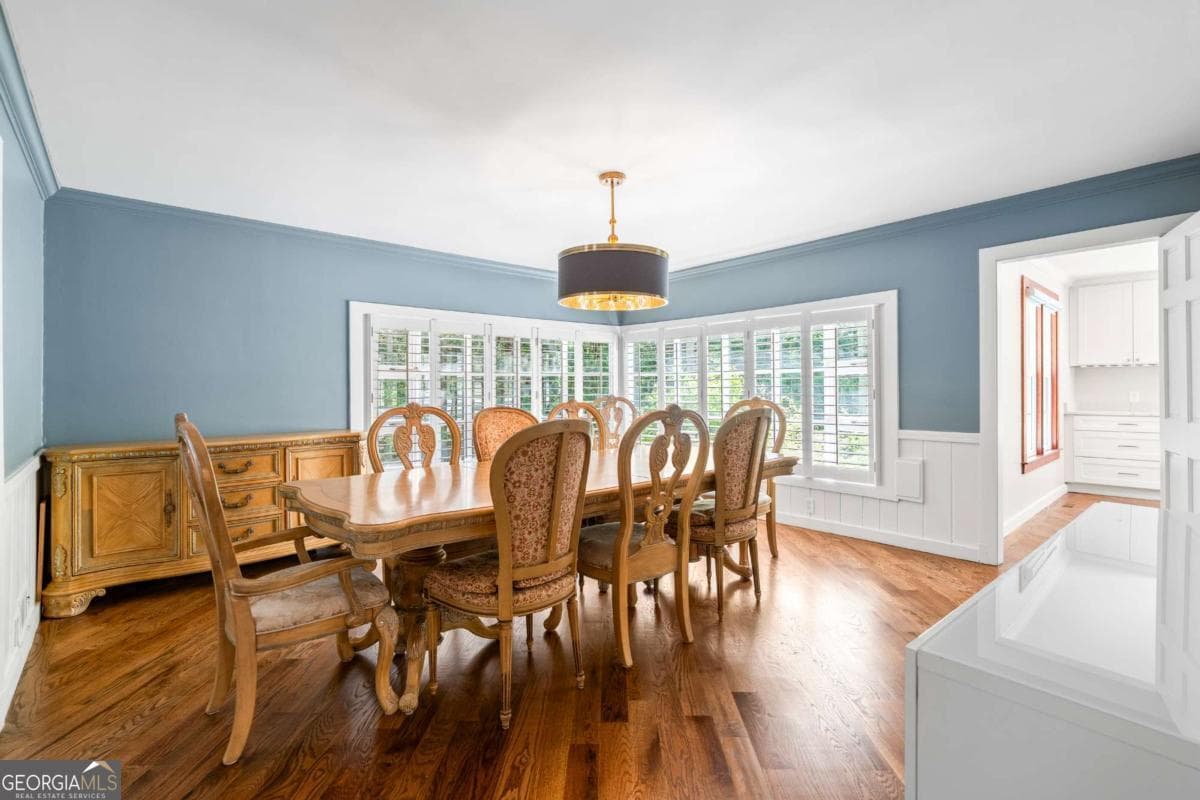 5 bedroom, 6 bathroom, 5,856 sq ft single family residence for sale at 4610 Orkney Lane, Atlanta, GA 30331 — photo 9