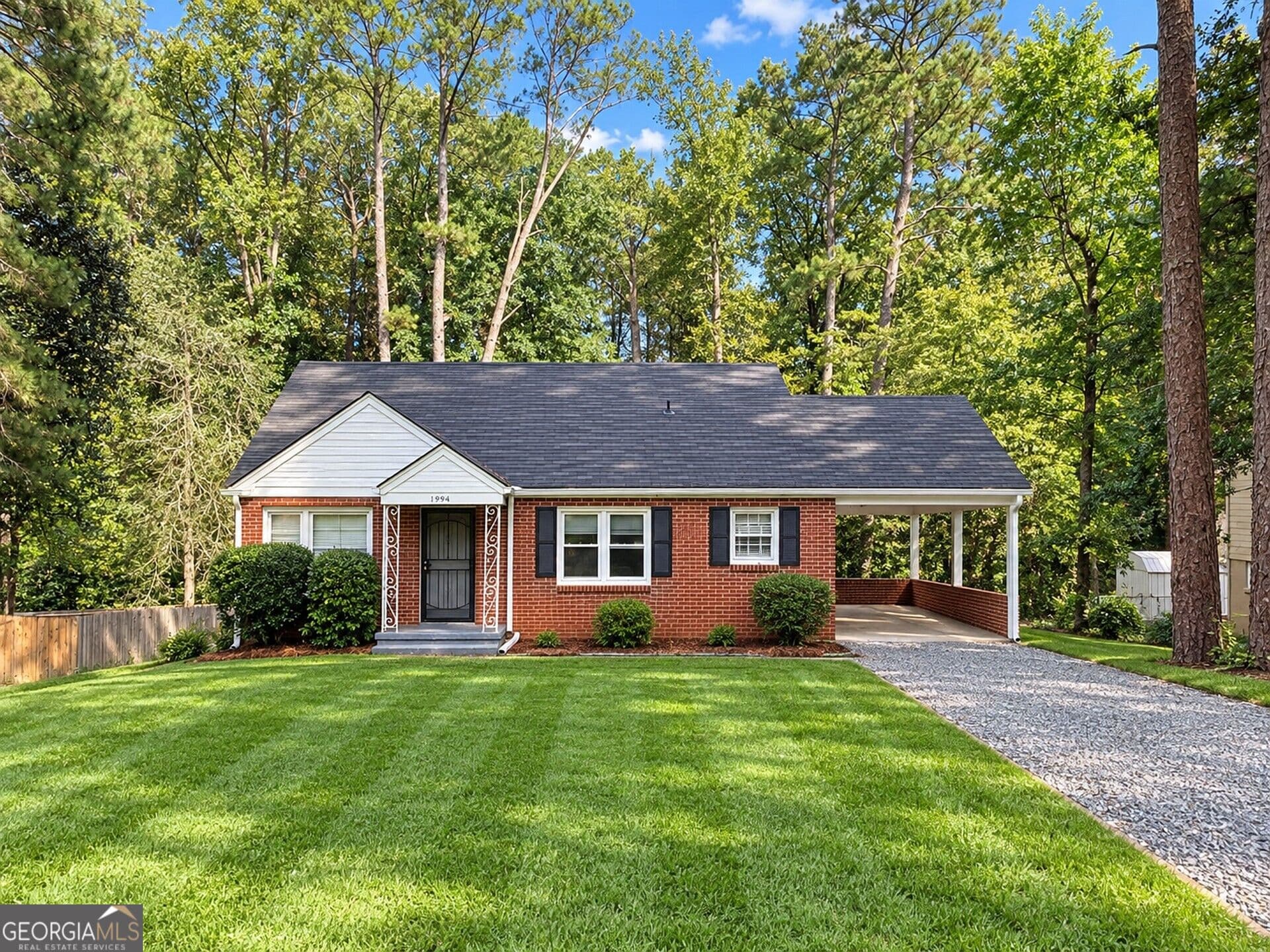 2 bedroom, 1 bathroom, 2,360 sq ft single family residence for sale at 1994 Dodson Drive, Atlanta, GA 30311 — photo 2