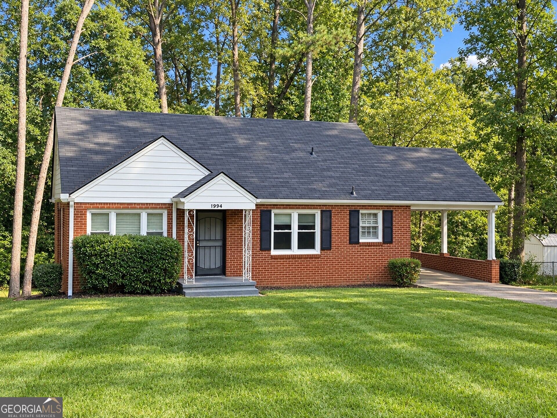 2 bedroom, 1 bathroom, 2,360 sq ft single family residence for sale at 1994 Dodson Drive, Atlanta, GA 30311 — photo 1 of 3