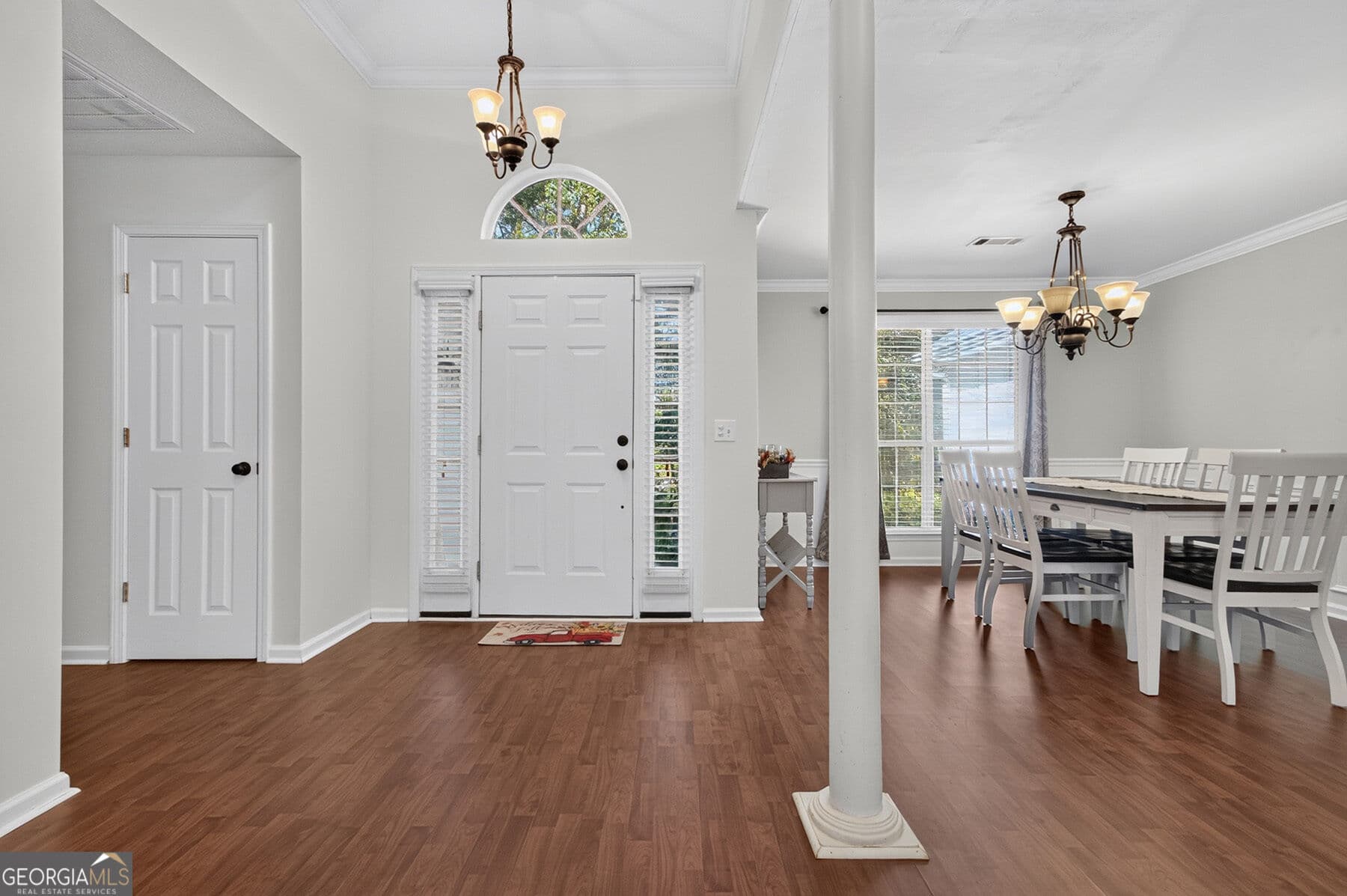 3 bedroom, 2 bathroom, 2,091 sq ft single family residence for sale at 27 Hickory Lane, Macon, GA 31210 — photo 5