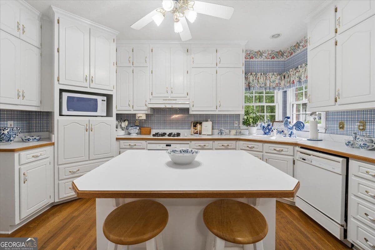 3 bedroom, 2.5 bathroom, 2,301 sq ft single family residence for sale at 971 Cochran Road, Covington, GA 30014 — photo 10