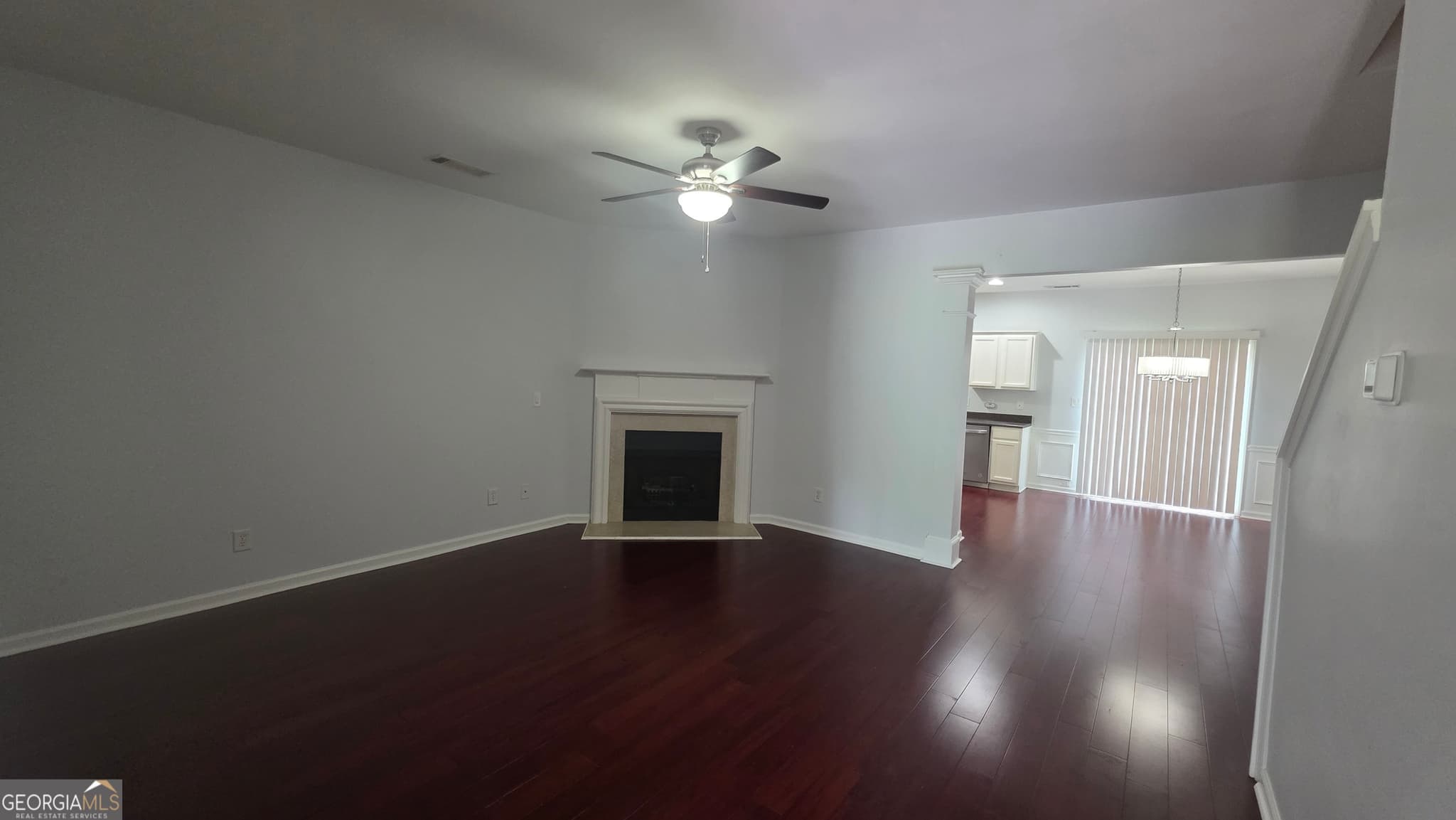 3 bedroom, 2.5 bathroom, 1,696 sq ft townhouse for sale at 3169 Milling Place, Duluth, GA 30096 — photo 2