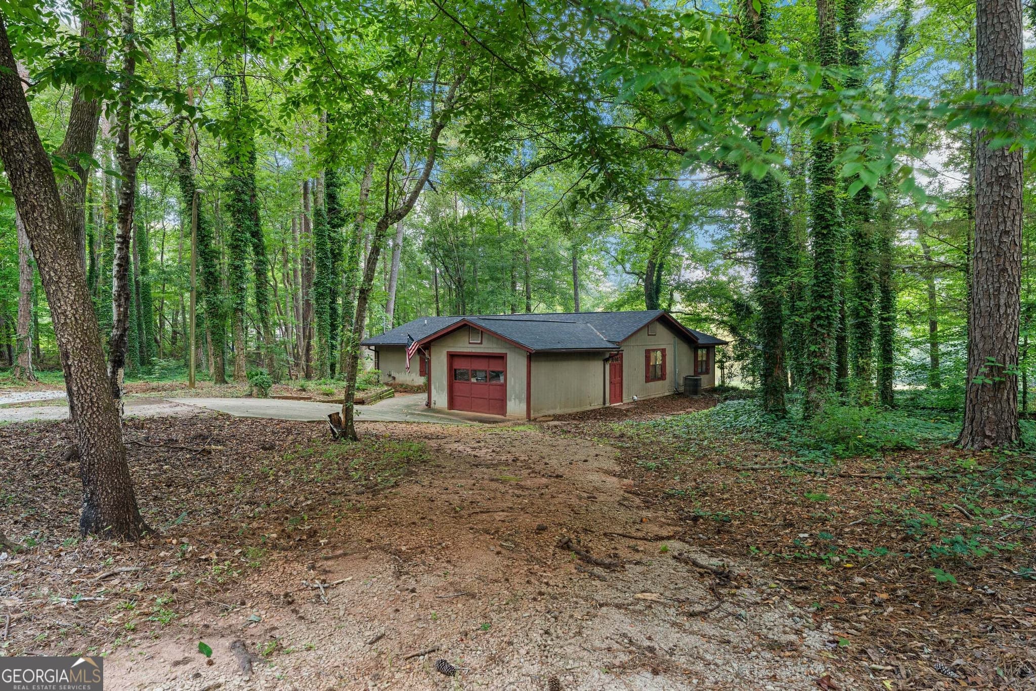 3 bedroom, 2 bathroom, 1,666 sq ft single family residence for sale at 244 Lake Drive, Pine Mountain, GA 31822 — photo 6