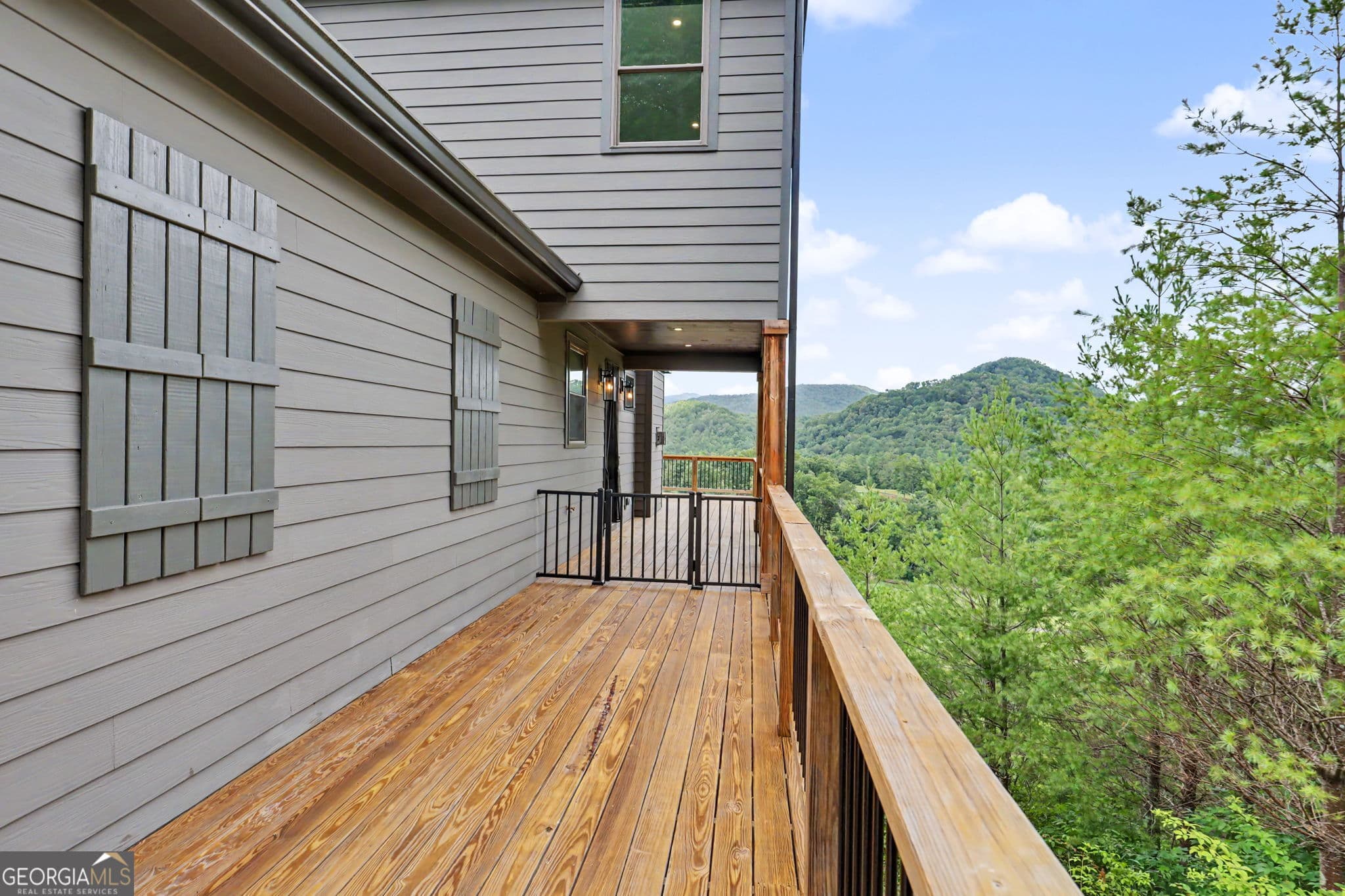 3 bedroom, 3 bathroom, 2,359 sq ft single family residence for sale at 394 Bent Grass Way, Clayton, GA 30525 — photo 7