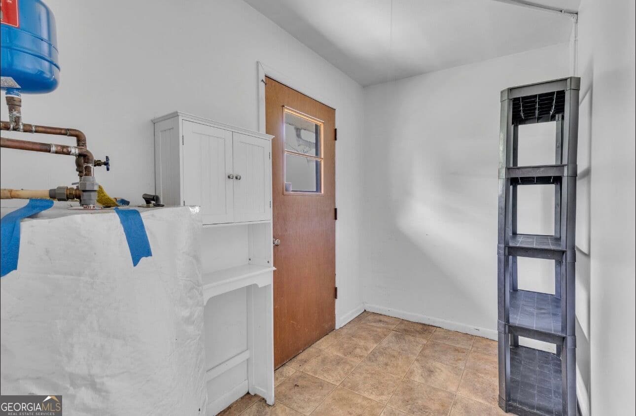 3 bedroom, 2 bathroom, 1,800 sq ft single family residence for sale at 1937 Brannon Drive, Austell, GA 30106 — photo 9