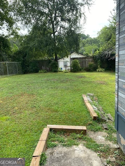 2 bedroom, 1 bathroom, 818 sq ft single family residence for sale at 179 Dahlia Avenue, Atlanta, GA 30314 — photo 3