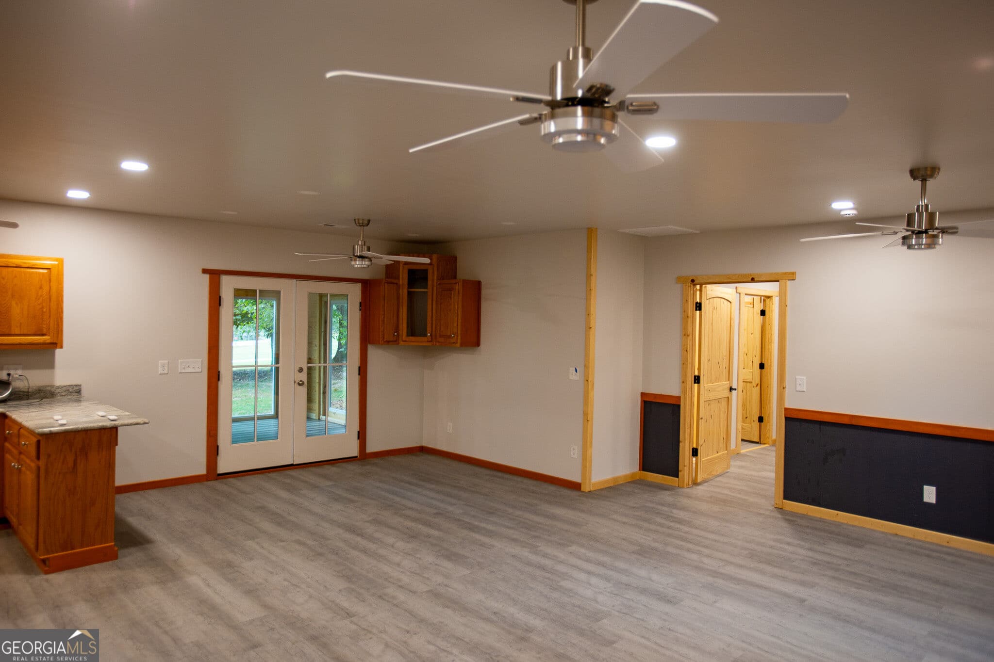 3 bedroom, 2 bathroom, 1,456 sq ft single family residence for sale at 1595 N Fairview Road, Lavonia, GA 30553 — photo 4