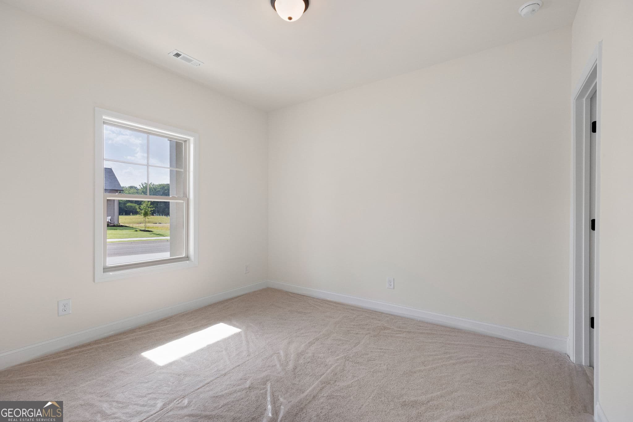 3 bedroom, 2 bathroom single family residence for sale at 109 Winston Way, Carrollton, GA 30117 — photo 6