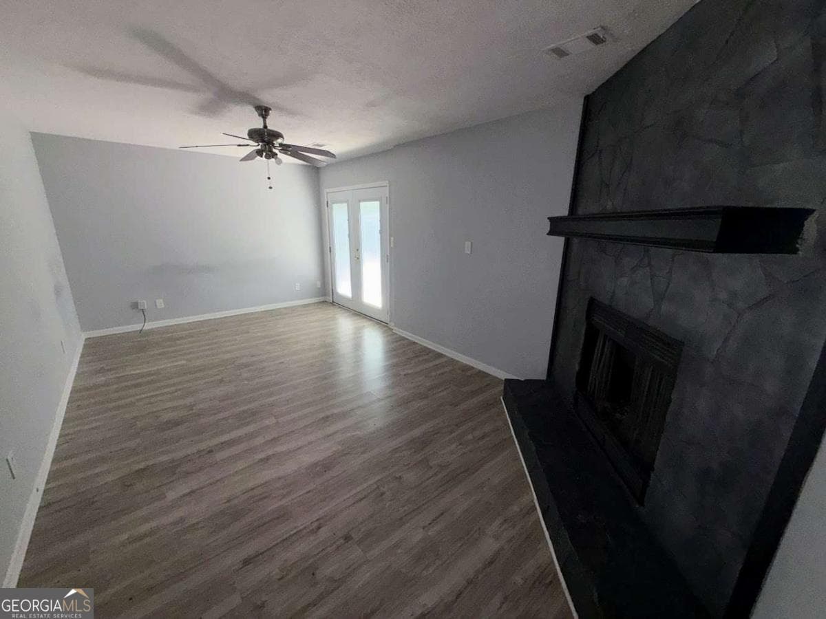 3 bedroom, 2 bathroom, 1,682 sq ft single family residence for sale at 6339 Phillips Creek Drive, Lithonia, GA 30058 — photo 2