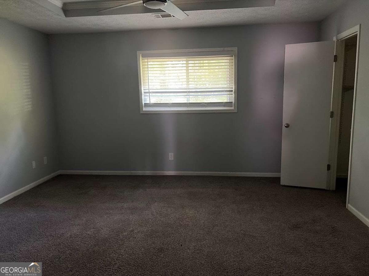 3 bedroom, 2 bathroom, 1,682 sq ft single family residence for sale at 6339 Phillips Creek Drive, Lithonia, GA 30058 — photo 4