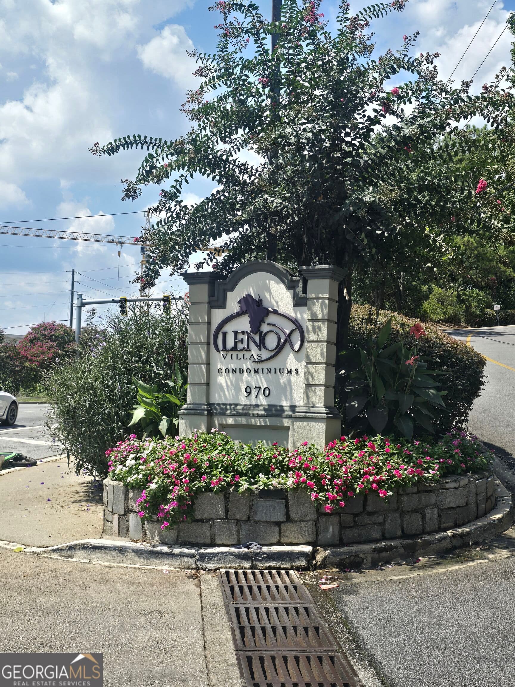 1 bedroom, 1 bathroom, 840 sq ft condominium for sale at 970 NE Sidney Marcus Boulevard, Atlanta, GA 30324 — photo 2