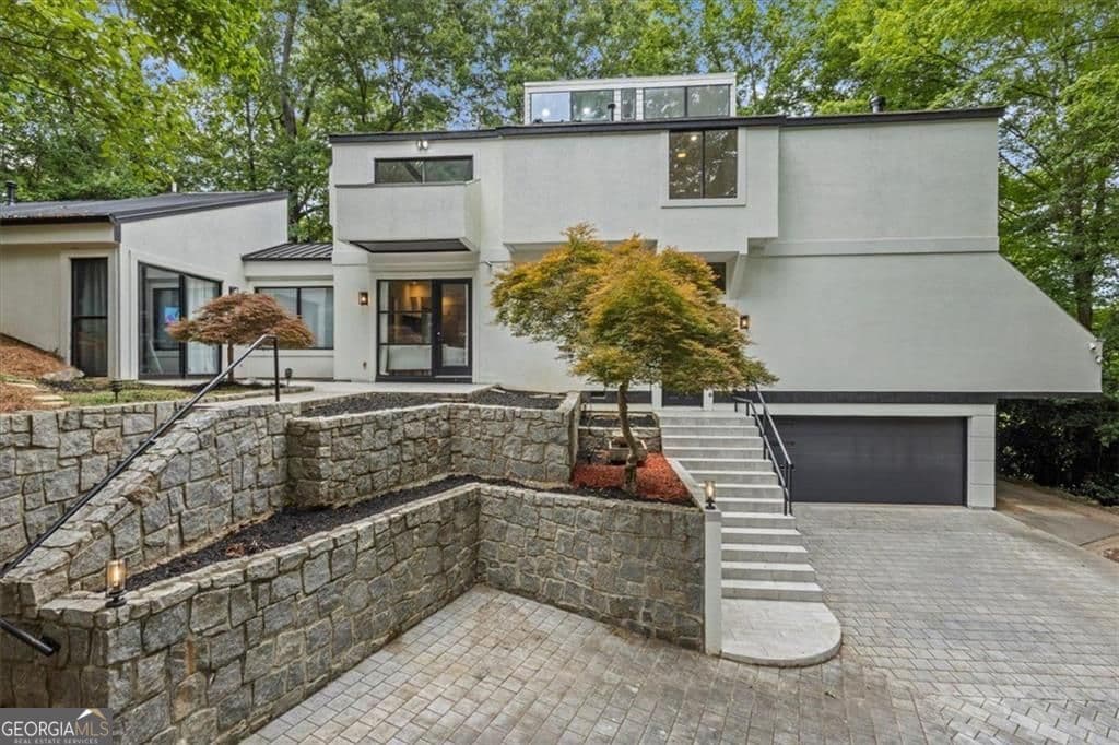 4 bedroom, 4 bathroom, 4,188 sq ft single family residence for sale at 2810 Northside Drive, Atlanta, GA 30305 — photo 1 of 64