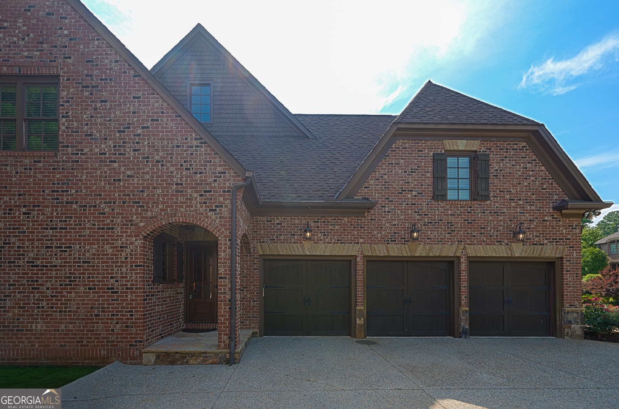 6 bedroom, 8.5 bathroom, 9,890 sq ft single family residence for sale at 831 Camden Park Court, Atlanta, GA 30342 — photo 6