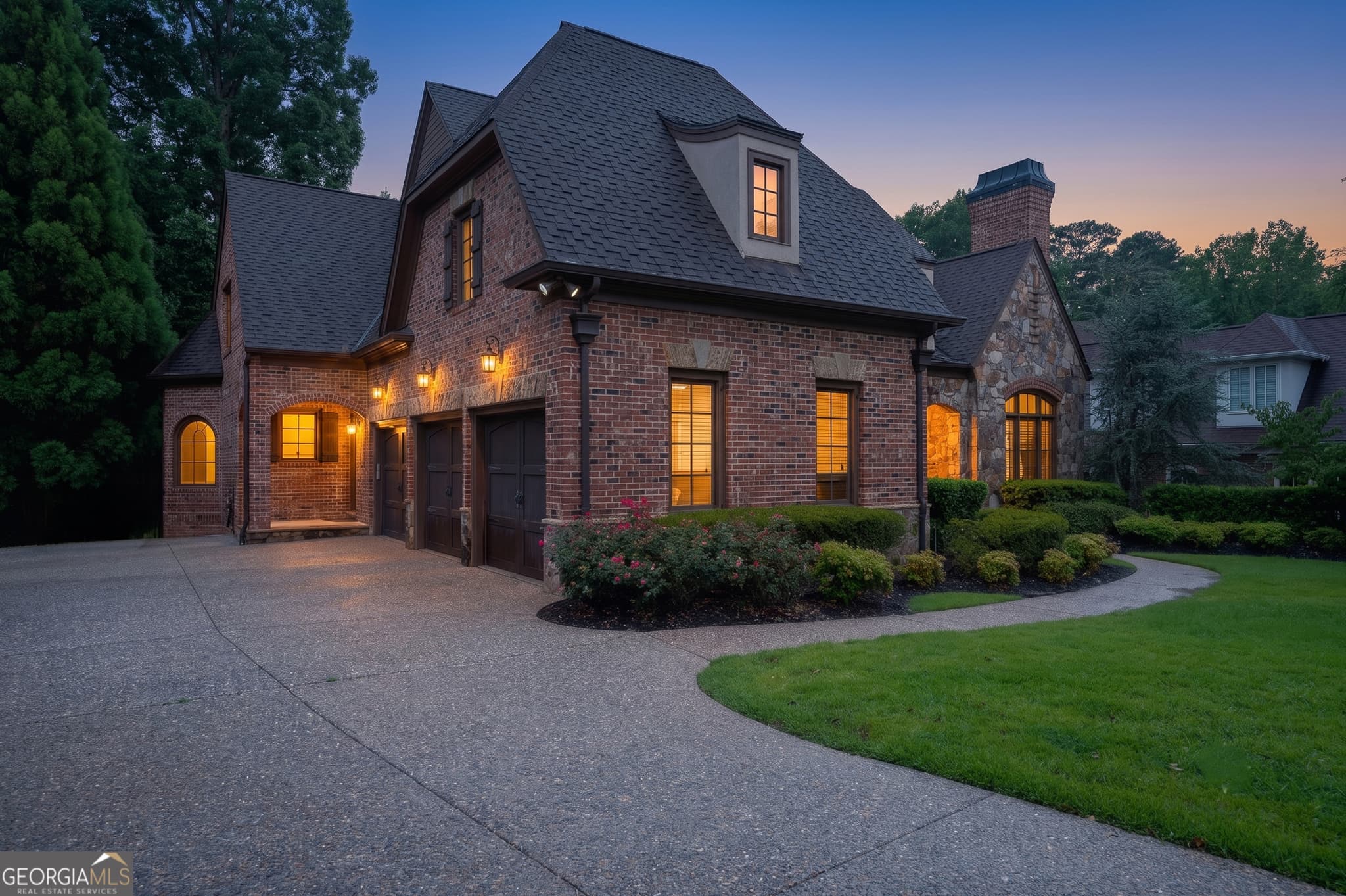 6 bedroom, 8.5 bathroom, 9,890 sq ft single family residence for sale at 831 Camden Park Court, Atlanta, GA 30342 — photo 3
