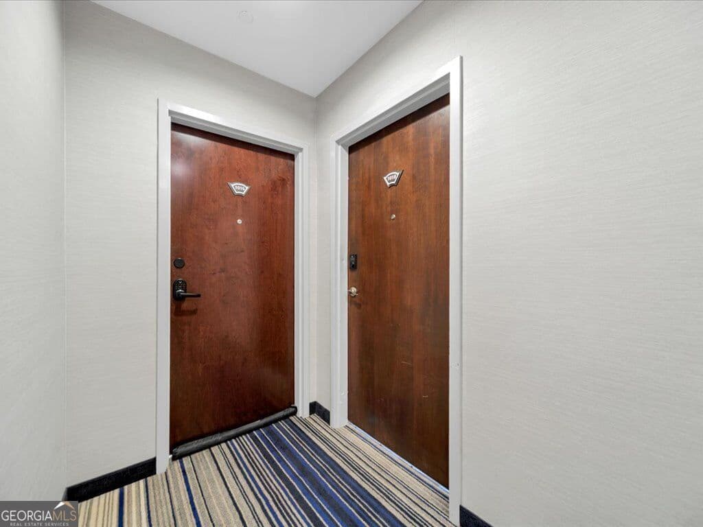 2 bedroom, 2 bathroom, 1,223 sq ft condominium for sale at 3324 PEACHTREE Road 1018, Atlanta, GA 30326 — photo 6